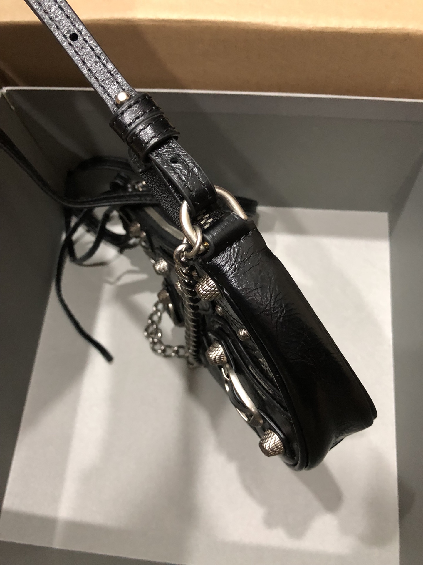 [TOP] BALENCIAGA Le Cagole Bag Mini  20 X 11 X 4 cm - Burst Crack Black