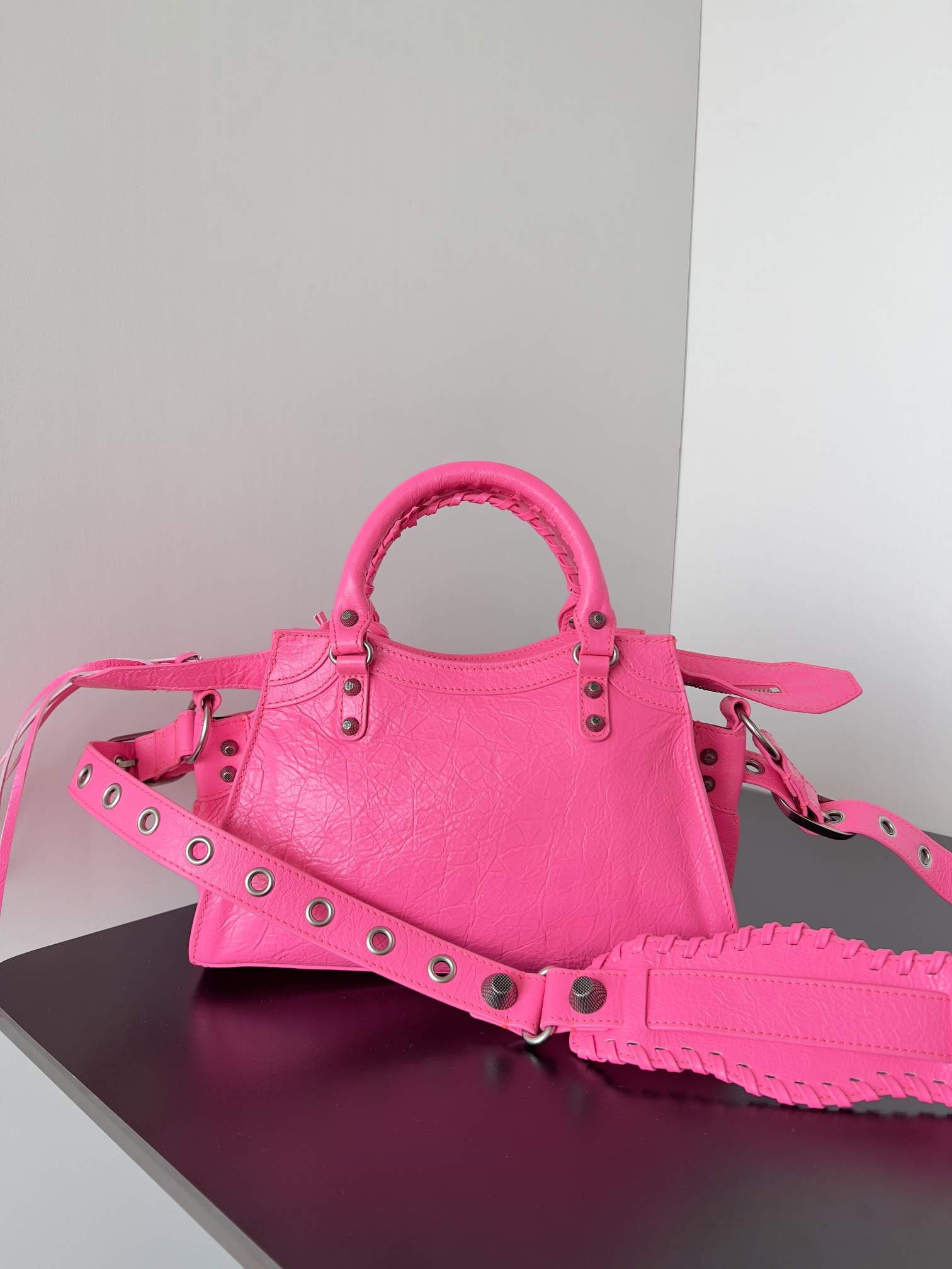 [TOP] BALENCIAGA Neo Classic XS City Bag 26 x 18 x 13 cm - Rose Red
