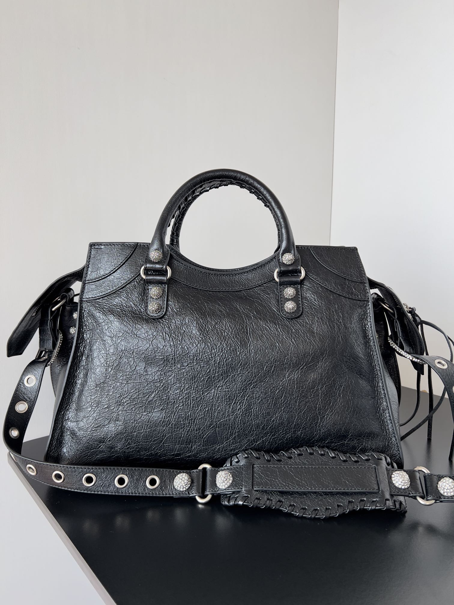 [TOP] BALENCIAGA Neo Classic Medium City Bag 39 x 17 x 34 cm - Black