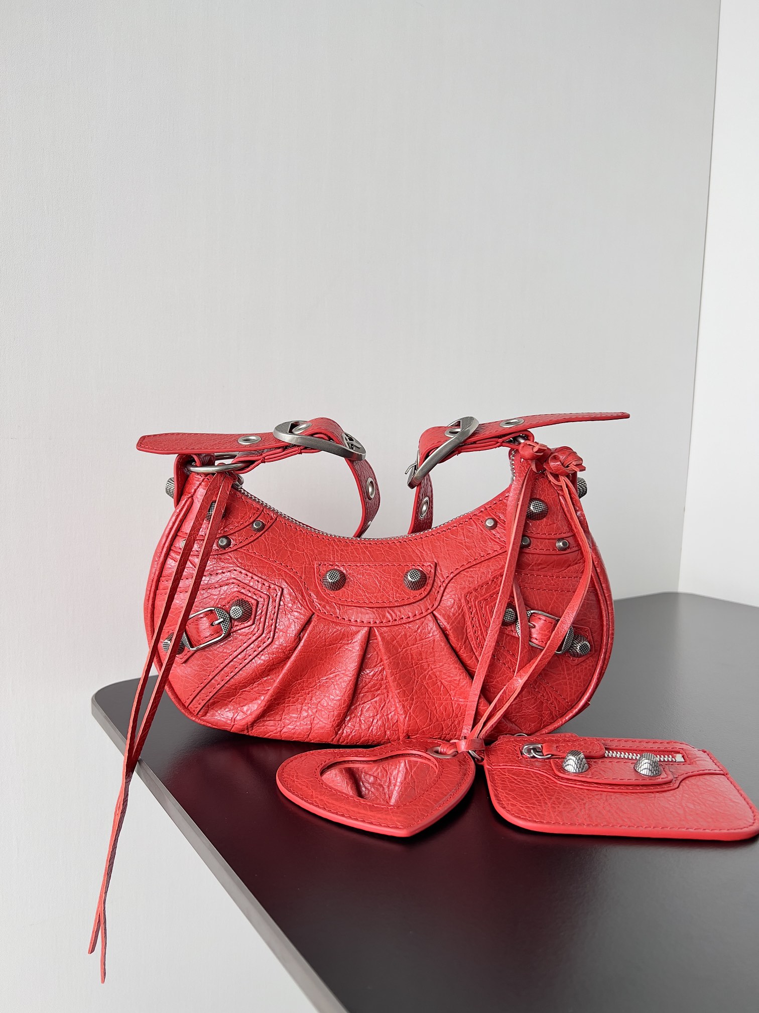 [TOP] BALENCIAGA Le Cagole XS Bag 26 x 16 x 10 cm - Red
