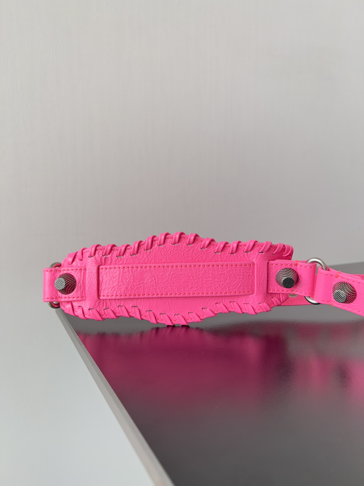 [TOP] BALENCIAGA Neo Classic XS City Bag 26 x 18 x 13 cm - Rose Red