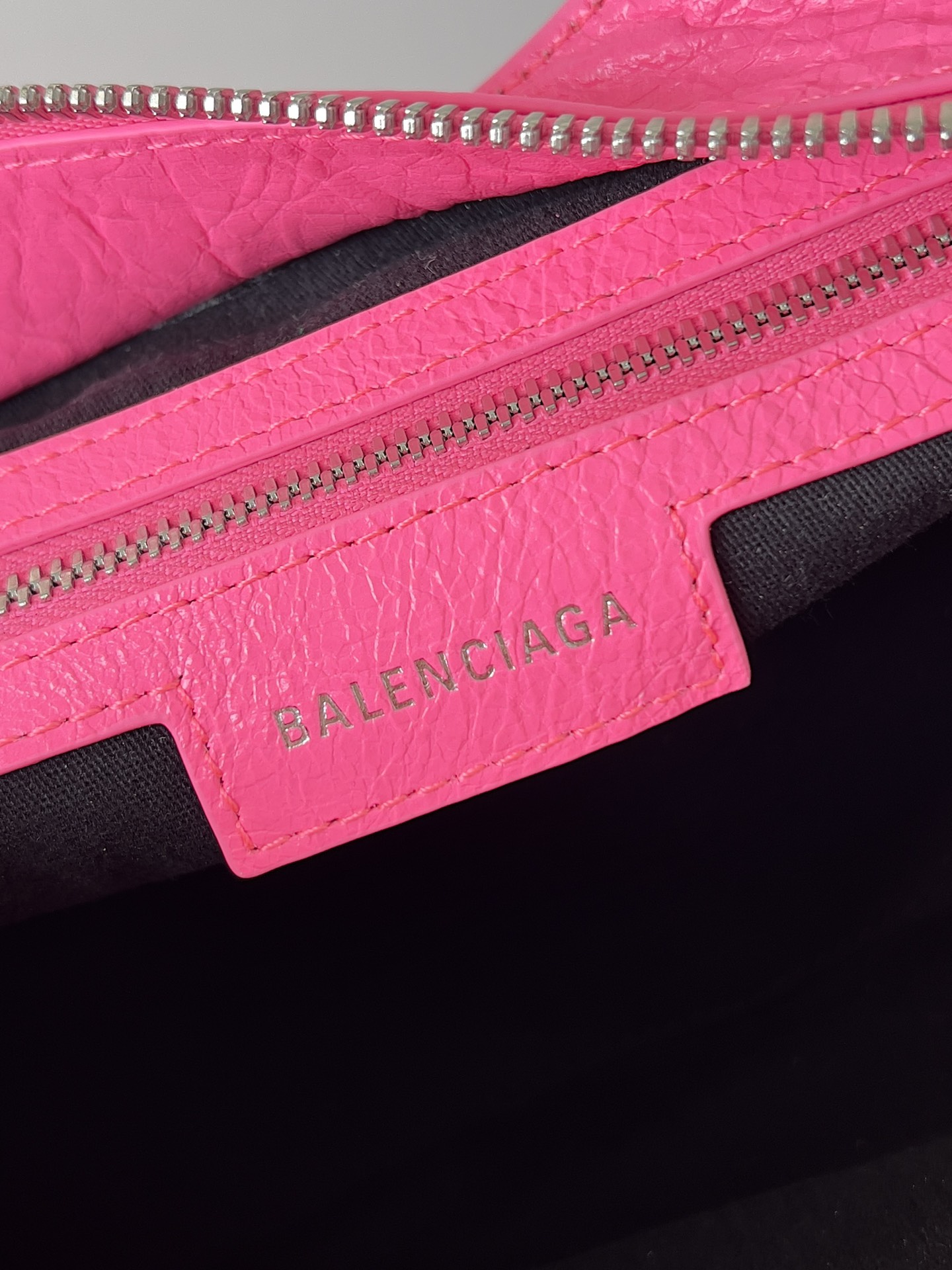[TOP] BALENCIAGA Neo Classic XS City Bag 26 x 18 x 13 cm - Rose Red