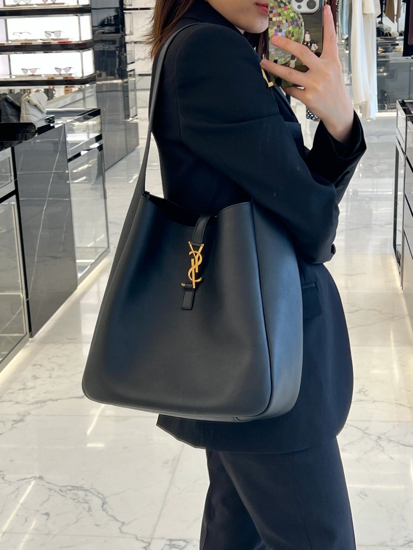 [TOP] Yves Saint Laurent YSL Le 5A7 Supple Shoulder Bag - 2 Sizes - GHW