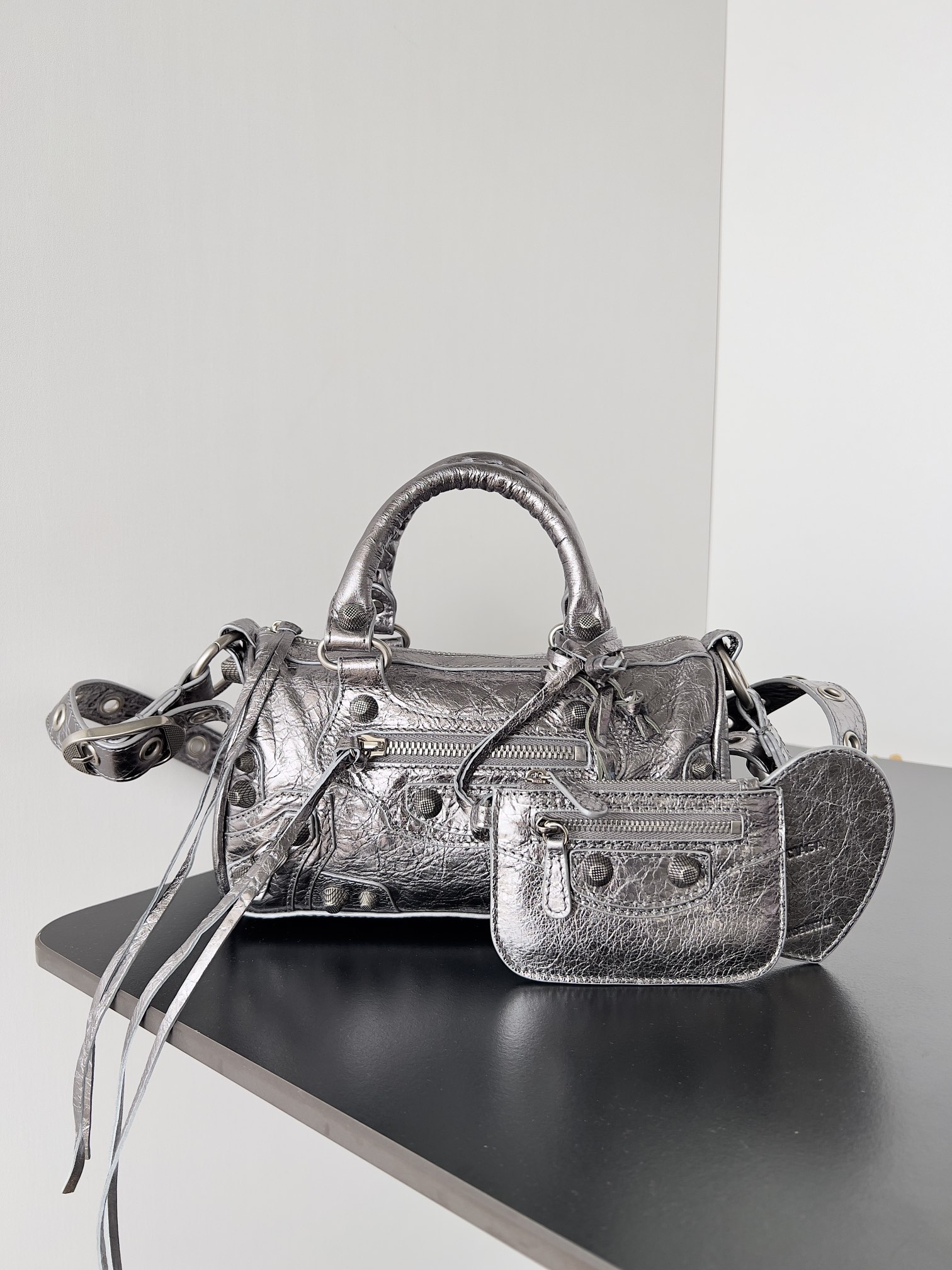 [TOP] BALENCIAGA Mini Duffle Bag 19.8 x 14 x 11.9 cm - Silver