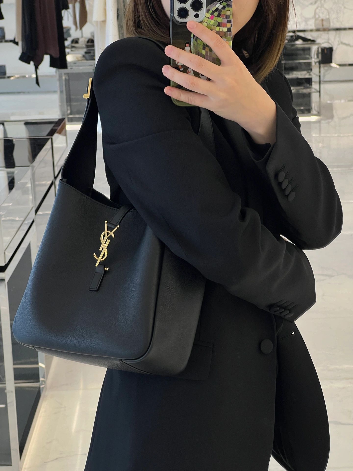 [TOP] Yves Saint Laurent YSL Le 5A7 Supple Shoulder Bag - 2 Sizes - GHW