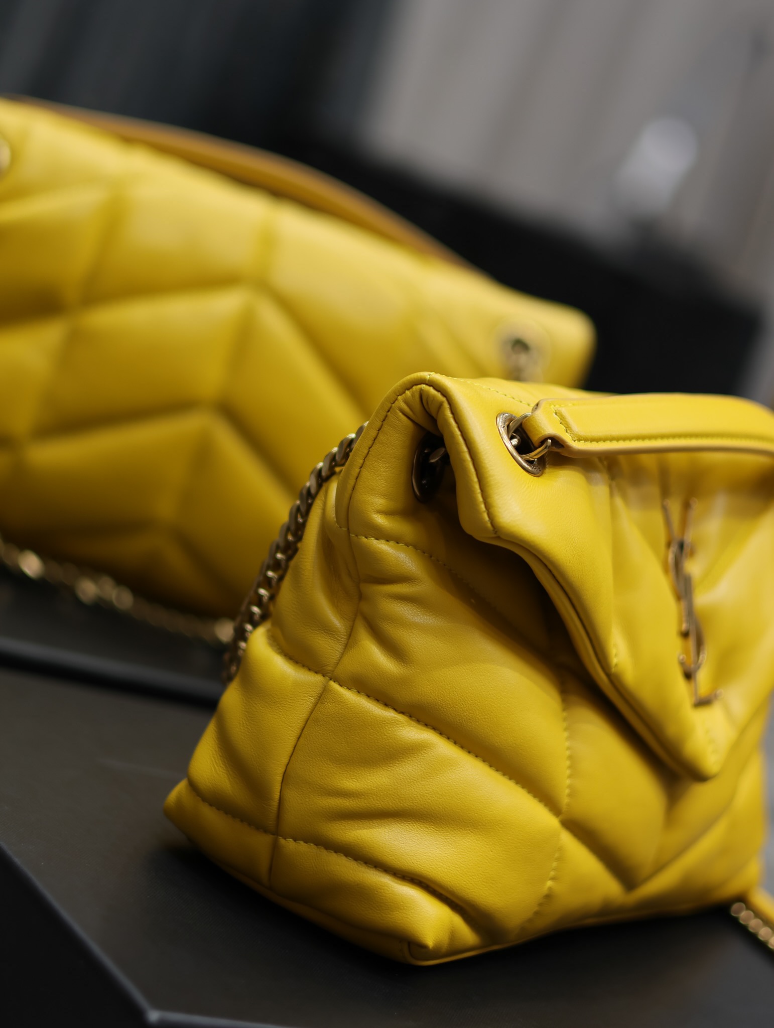 [TOP] Yves Saint Laurent YSL LouLou Bags Medium - Yellow