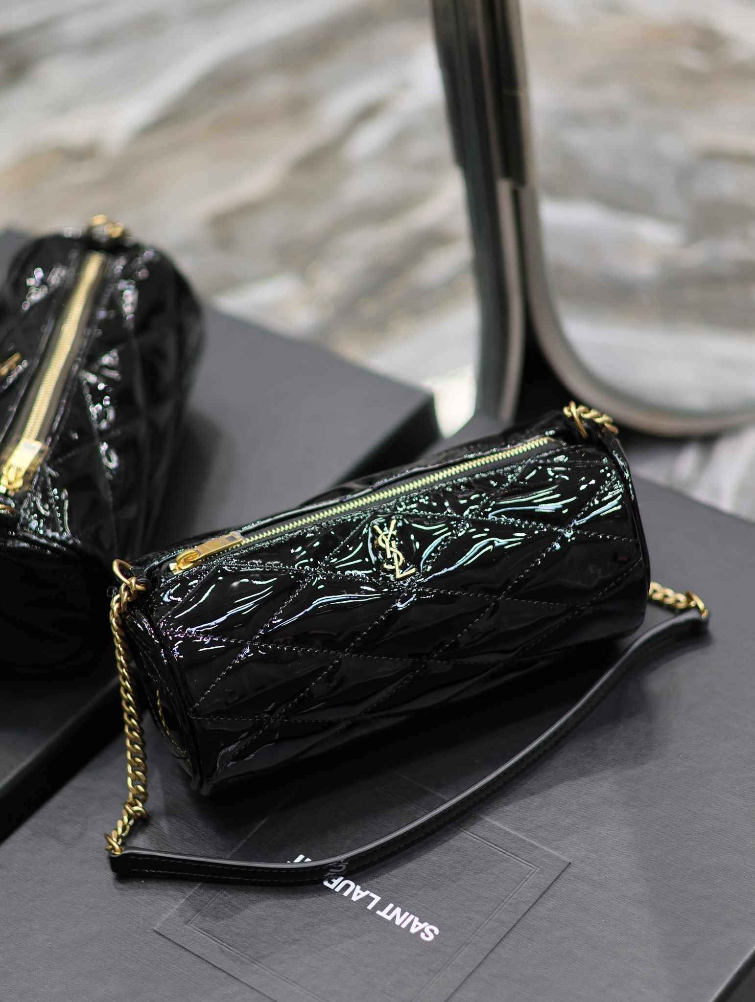 [TOP] Yves Saint Laurent YSL Patent Leather - Black