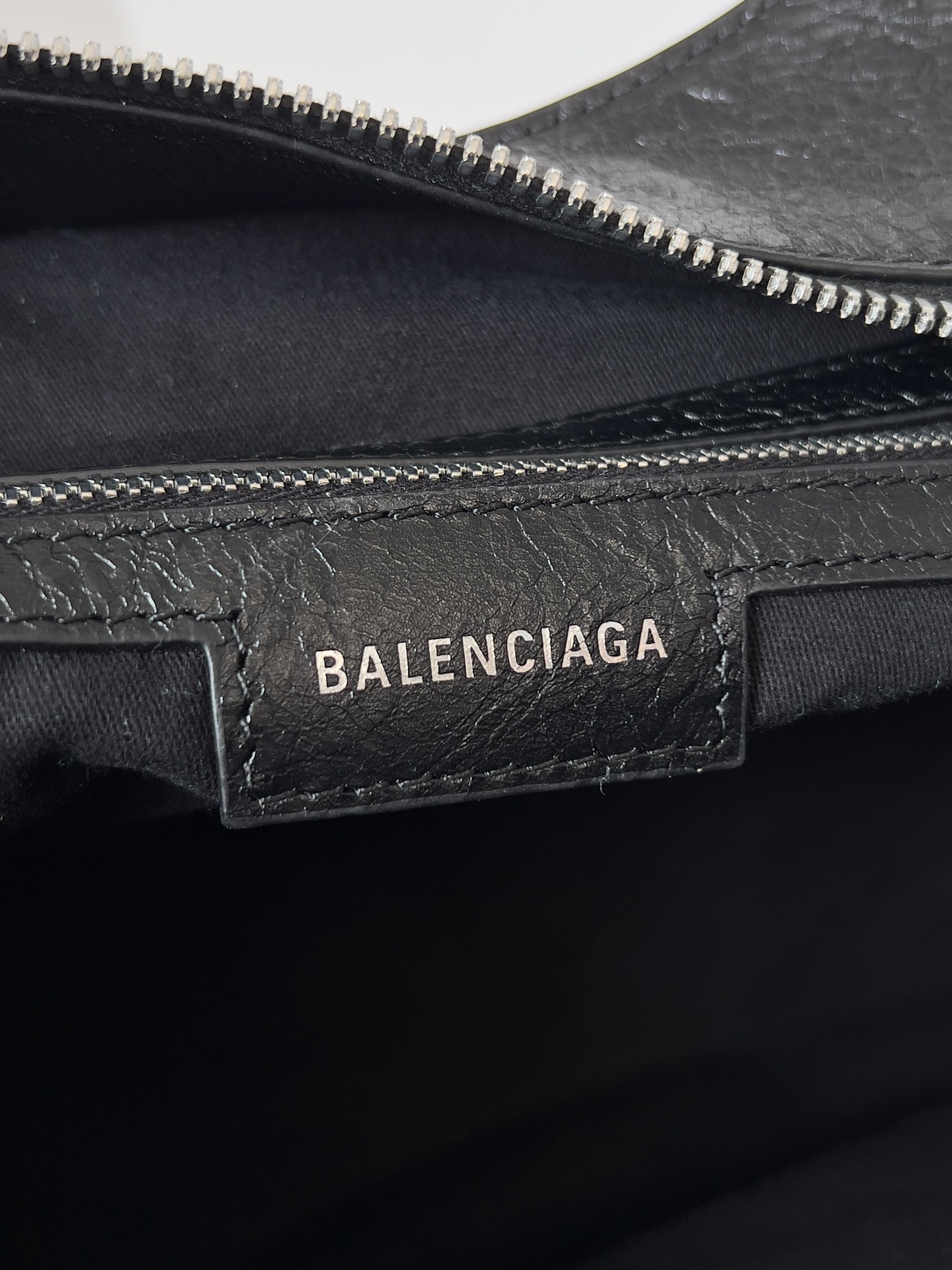 [TOP] BALENCIAGA Neo Classic Medium City Bag 39 x 17 x 34 cm - Black
