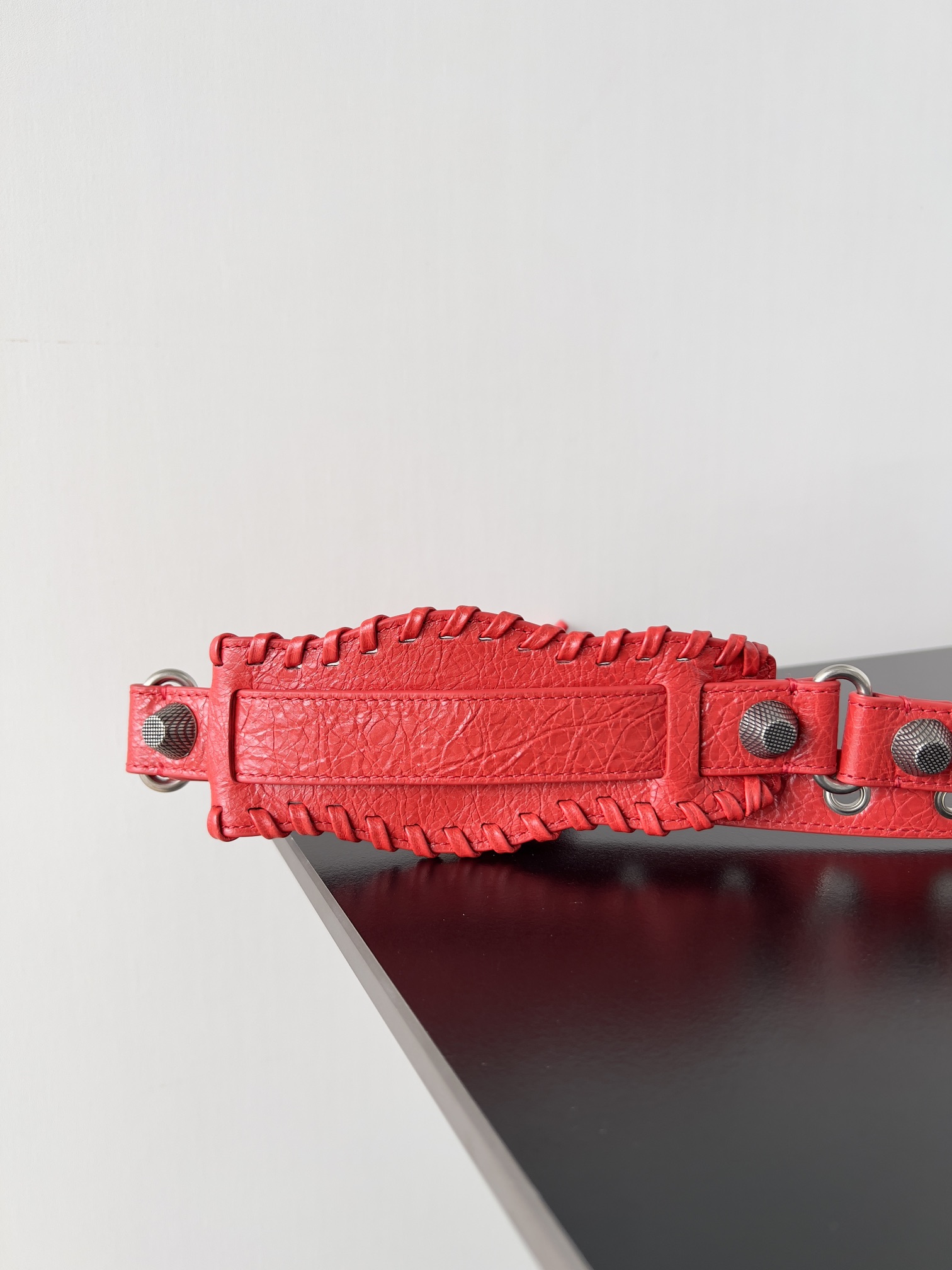 [TOP] BALENCIAGA Le Cagole XS Bag 26 x 16 x 10 cm - Red