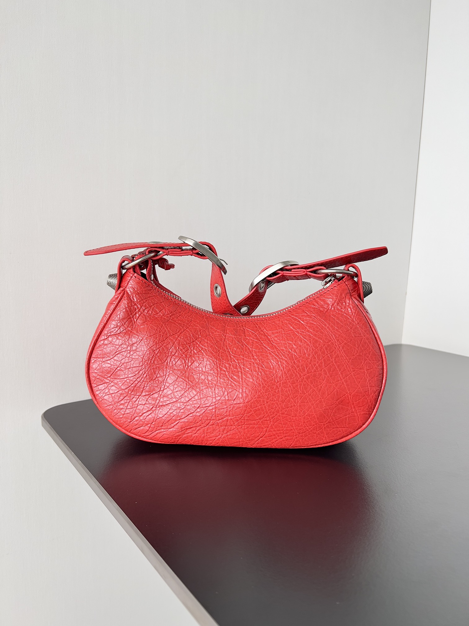 [TOP] BALENCIAGA Le Cagole XS Bag 26 x 16 x 10 cm - Red