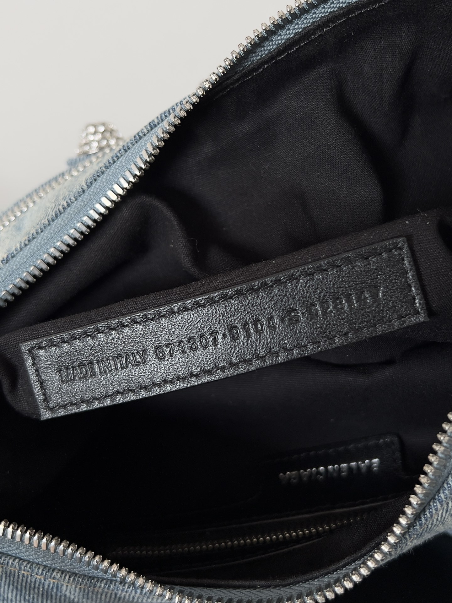 [TOP] BALENCIAGA Le Cagole Bag Small 33 x 16 x 8 cm - Denim