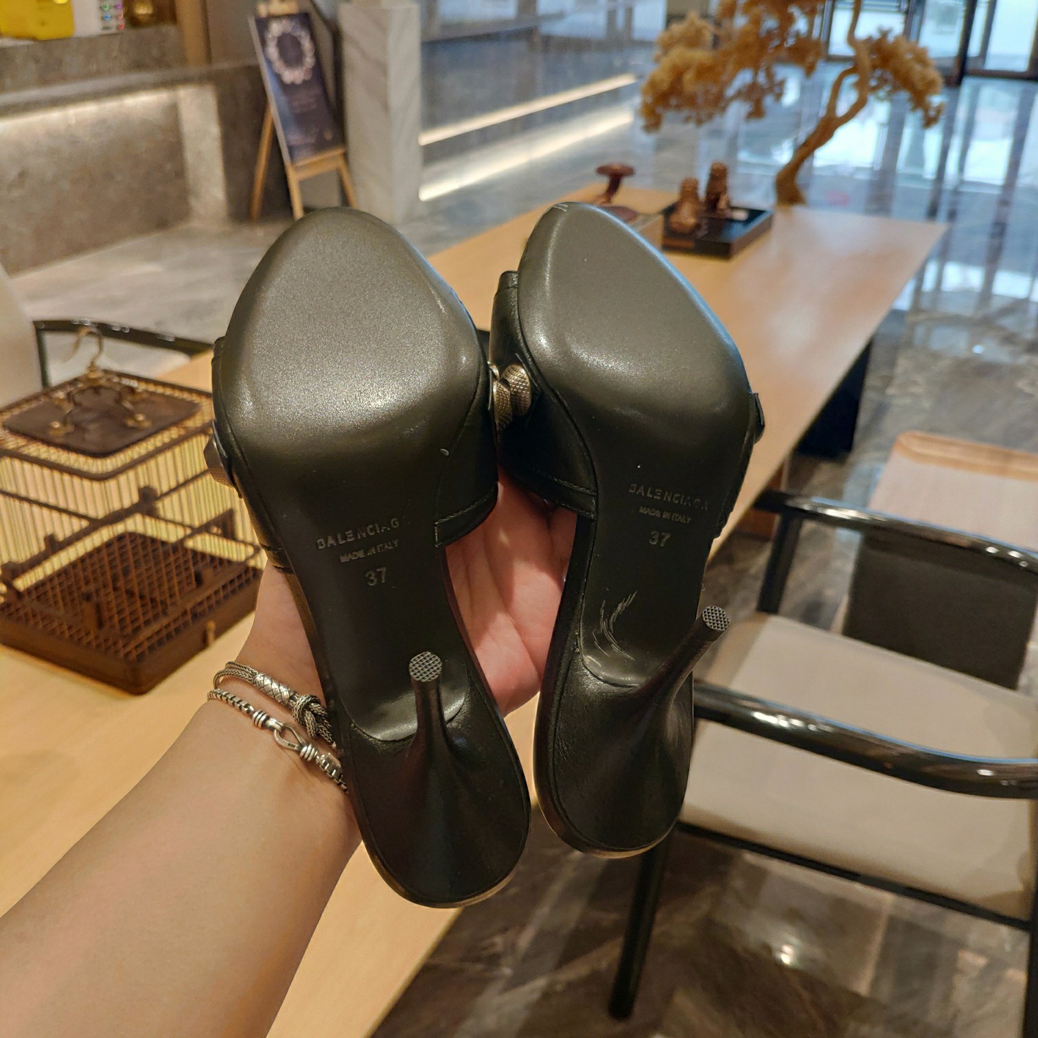 [TOP] BALENCIAGA Le Cagole Slides - Black - 2 Heel Heights