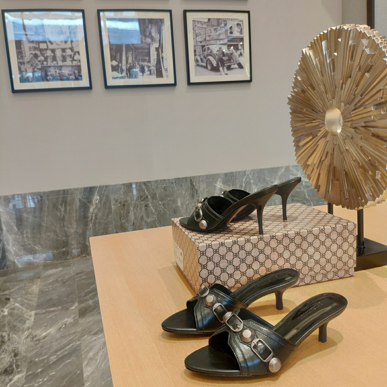 [TOP] BALENCIAGA Le Cagole Slides - Black - 2 Heel Heights