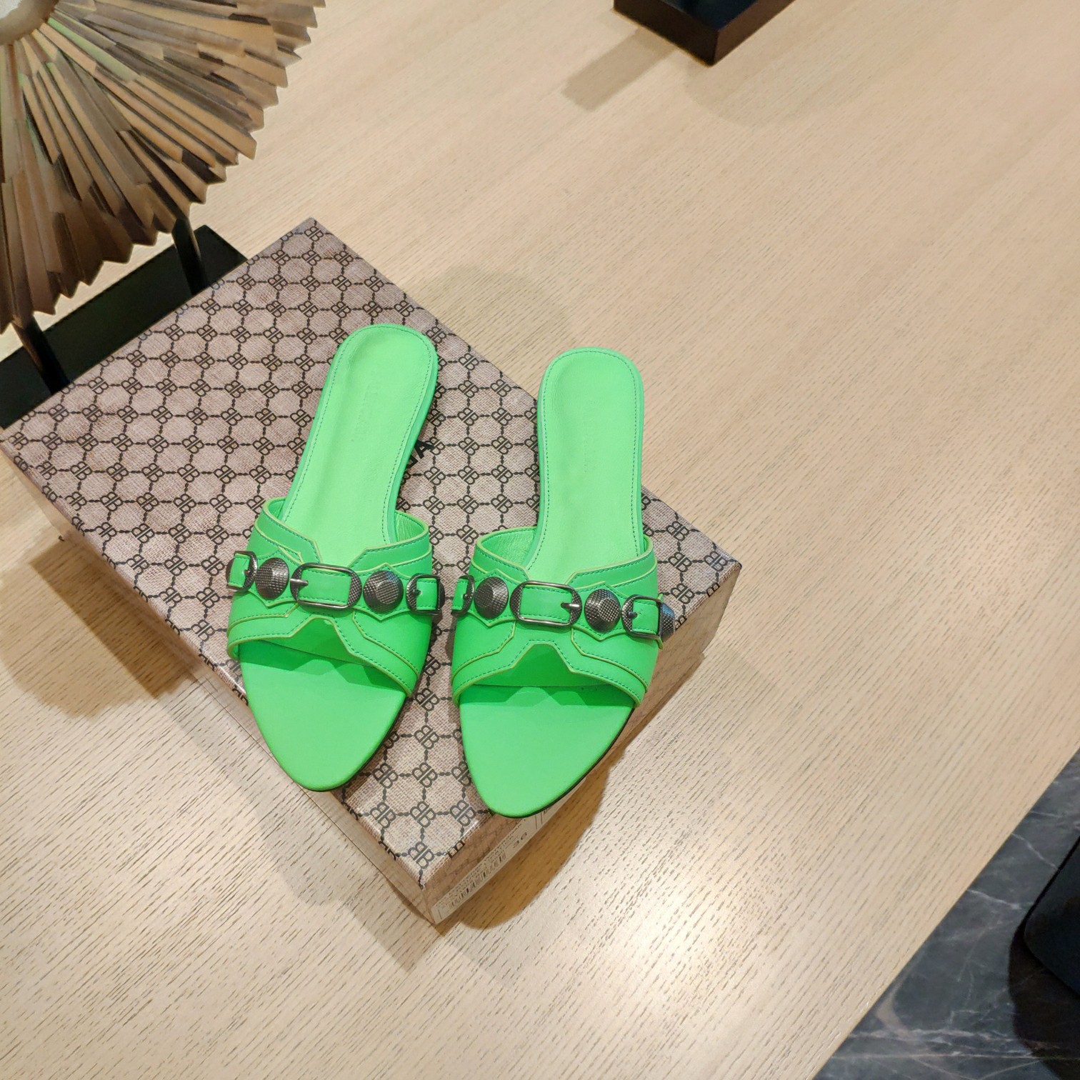 [TOP] BALENCIAGA Le Cagole Slides - 5 Colors