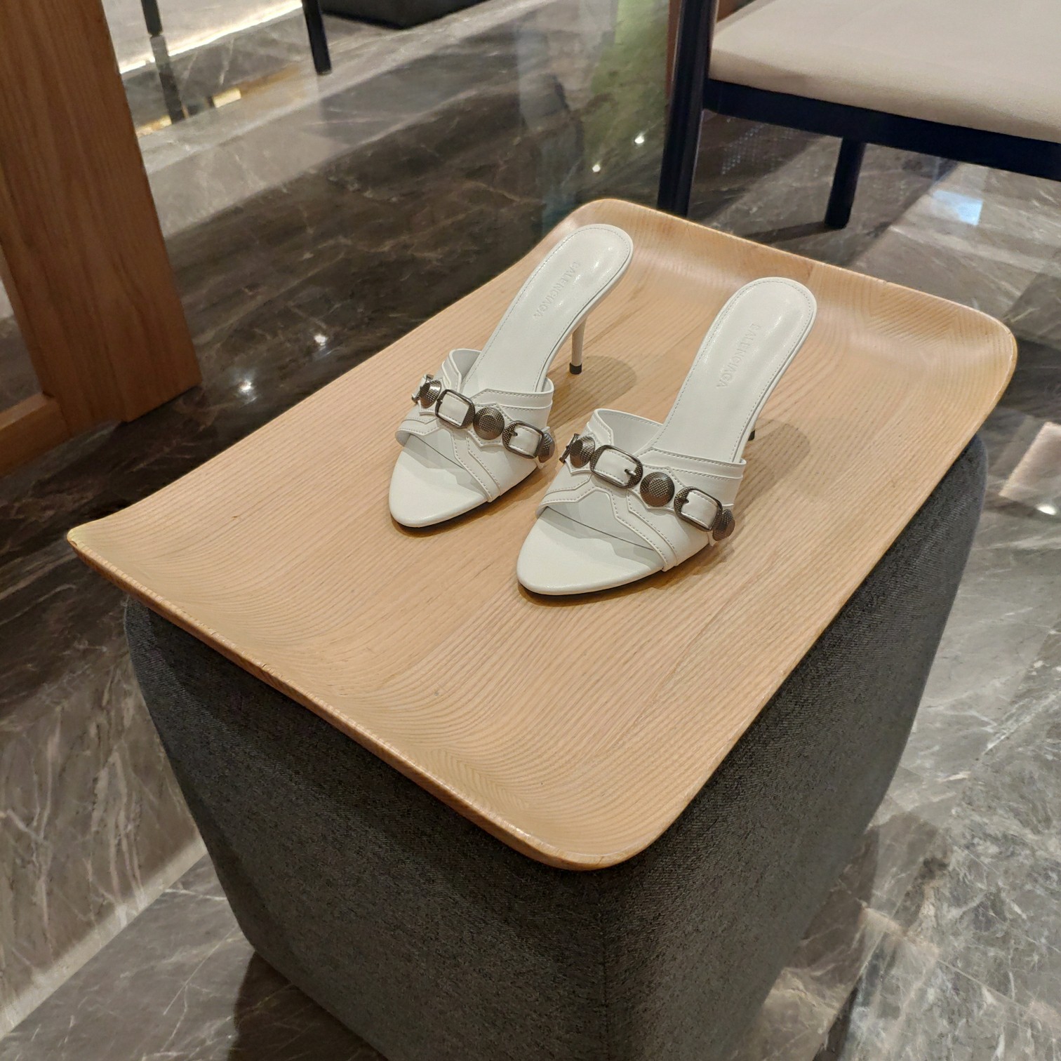 [TOP] BALENCIAGA Le Cagole Slides - White - 2 Heel Heights