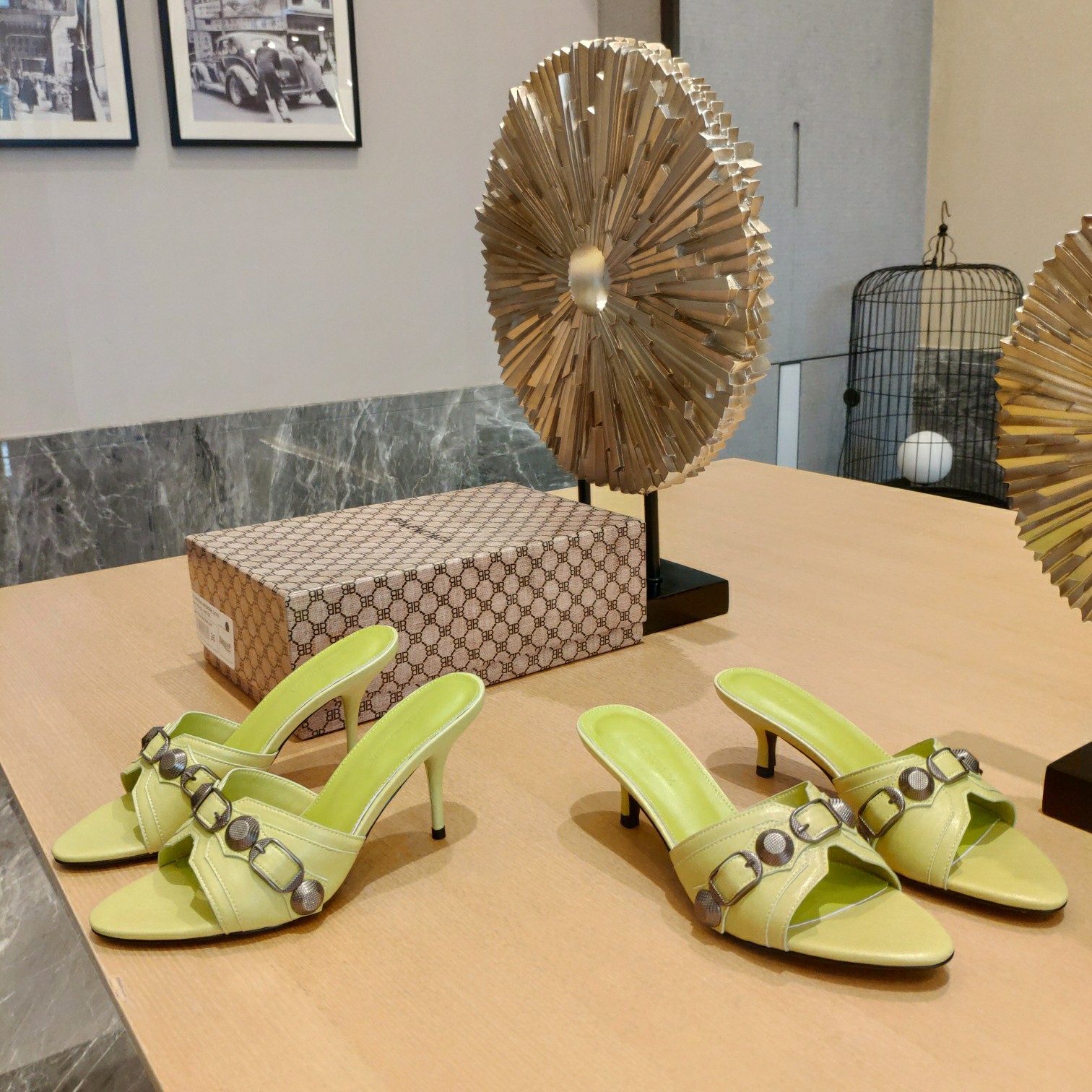 [TOP] BALENCIAGA Le Cagole Slides - Yellow - 2 Heel Heights