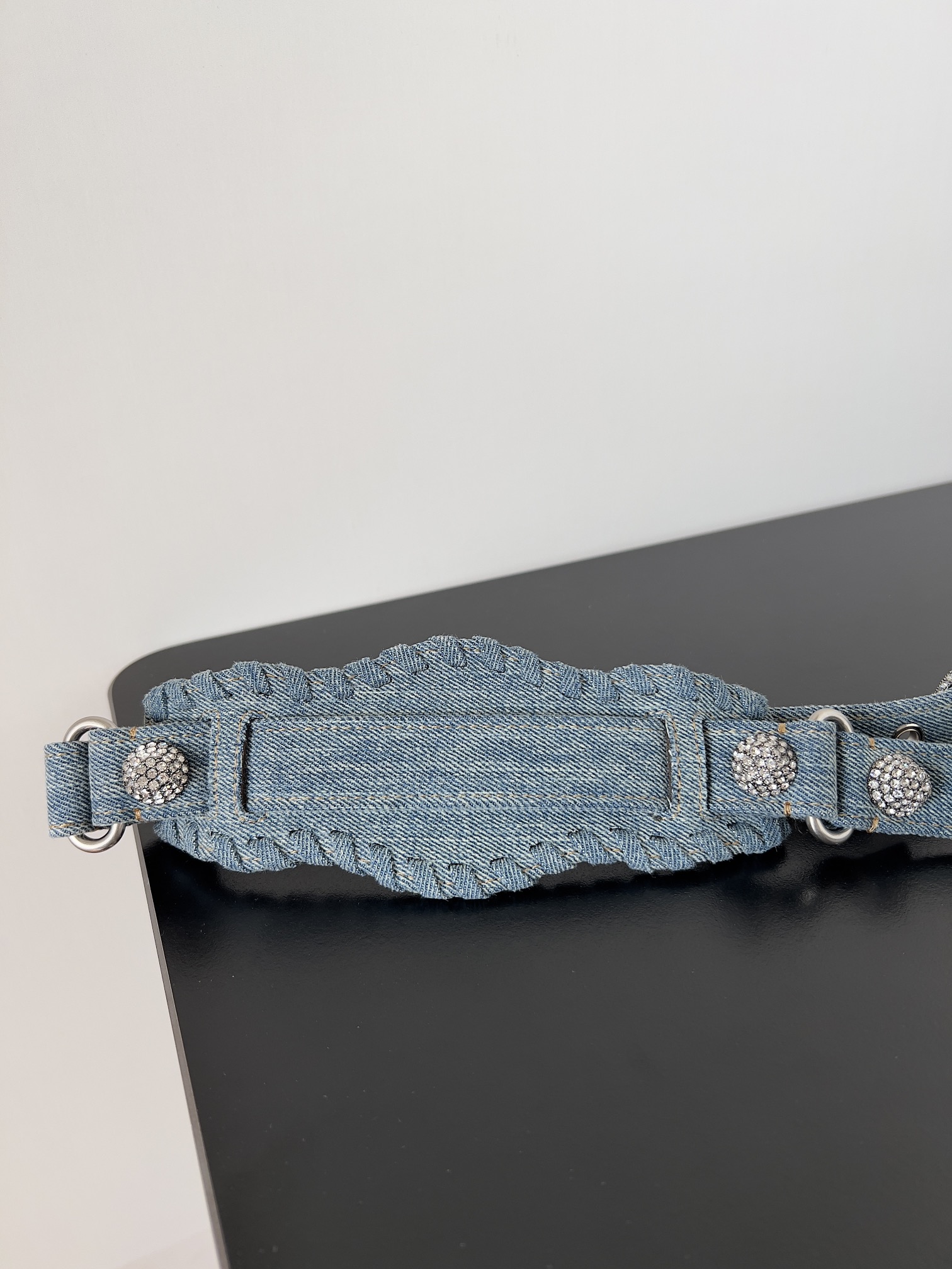 [TOP] BALENCIAGA Le Cagole Bag XS 26 x 16 x 7 cm - Denim