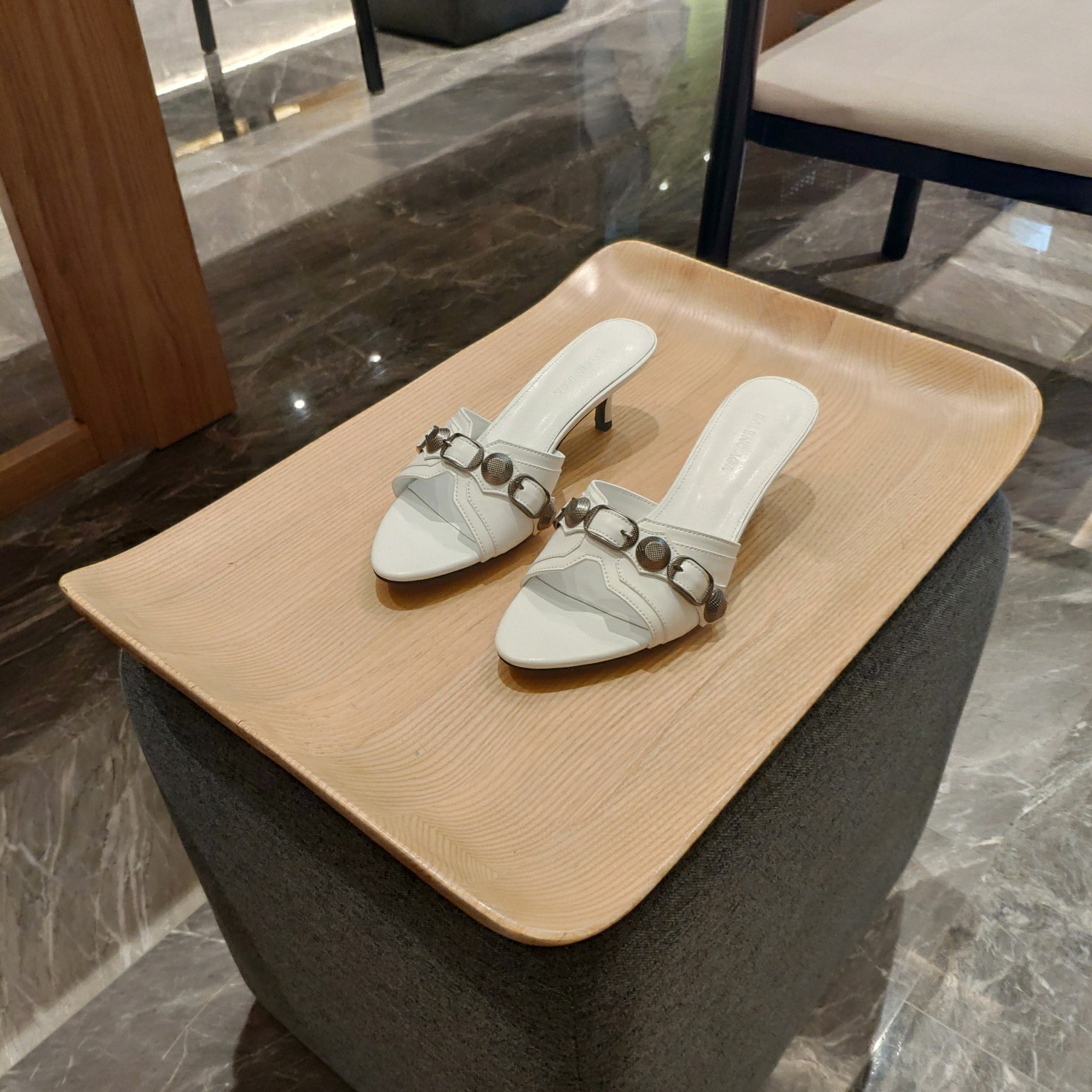 [TOP] BALENCIAGA Le Cagole Slides - White - 2 Heel Heights