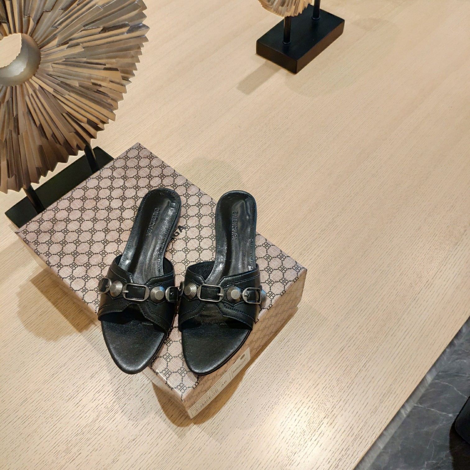 [TOP] BALENCIAGA Le Cagole Slides - 5 Colors