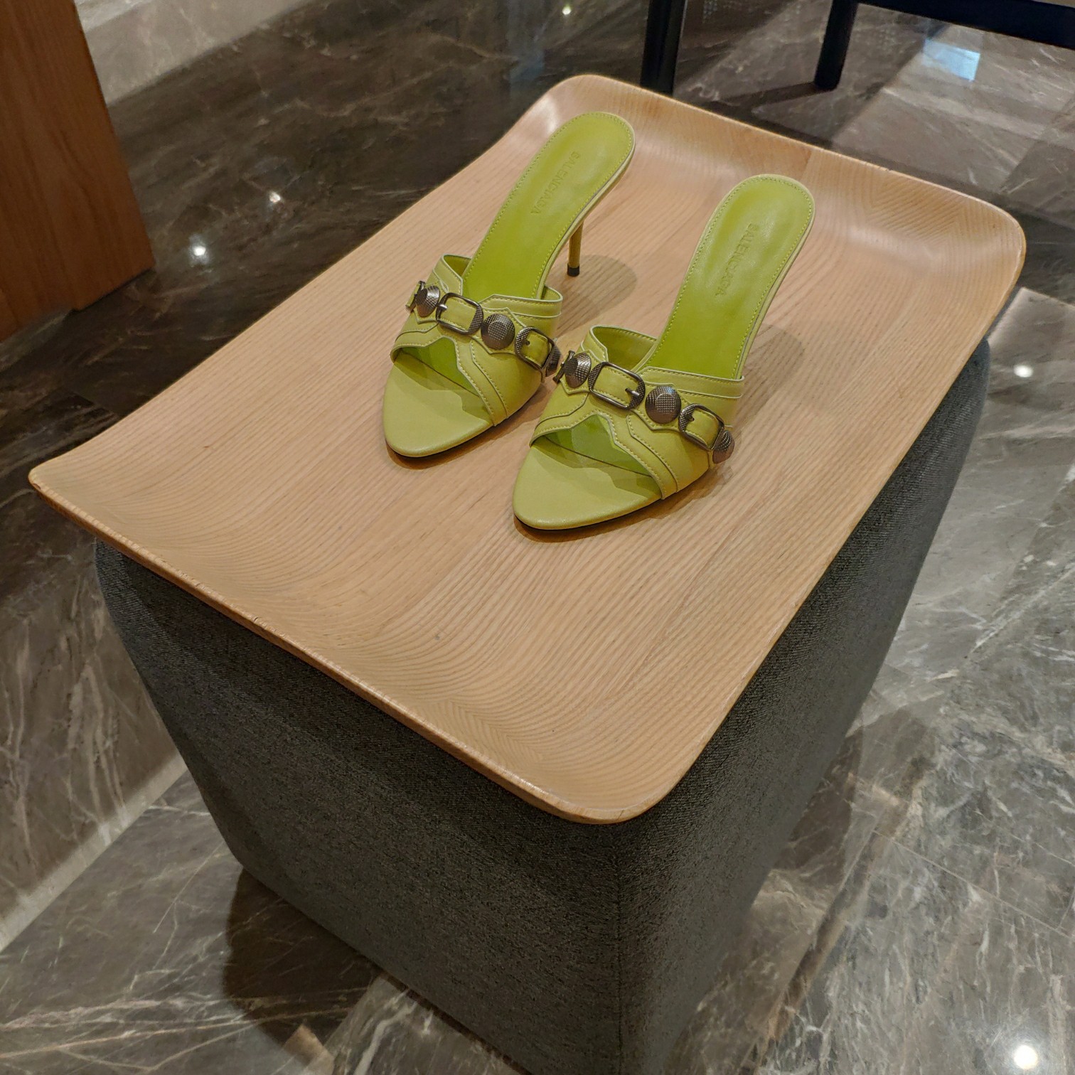 [TOP] BALENCIAGA Le Cagole Slides - Yellow - 2 Heel Heights