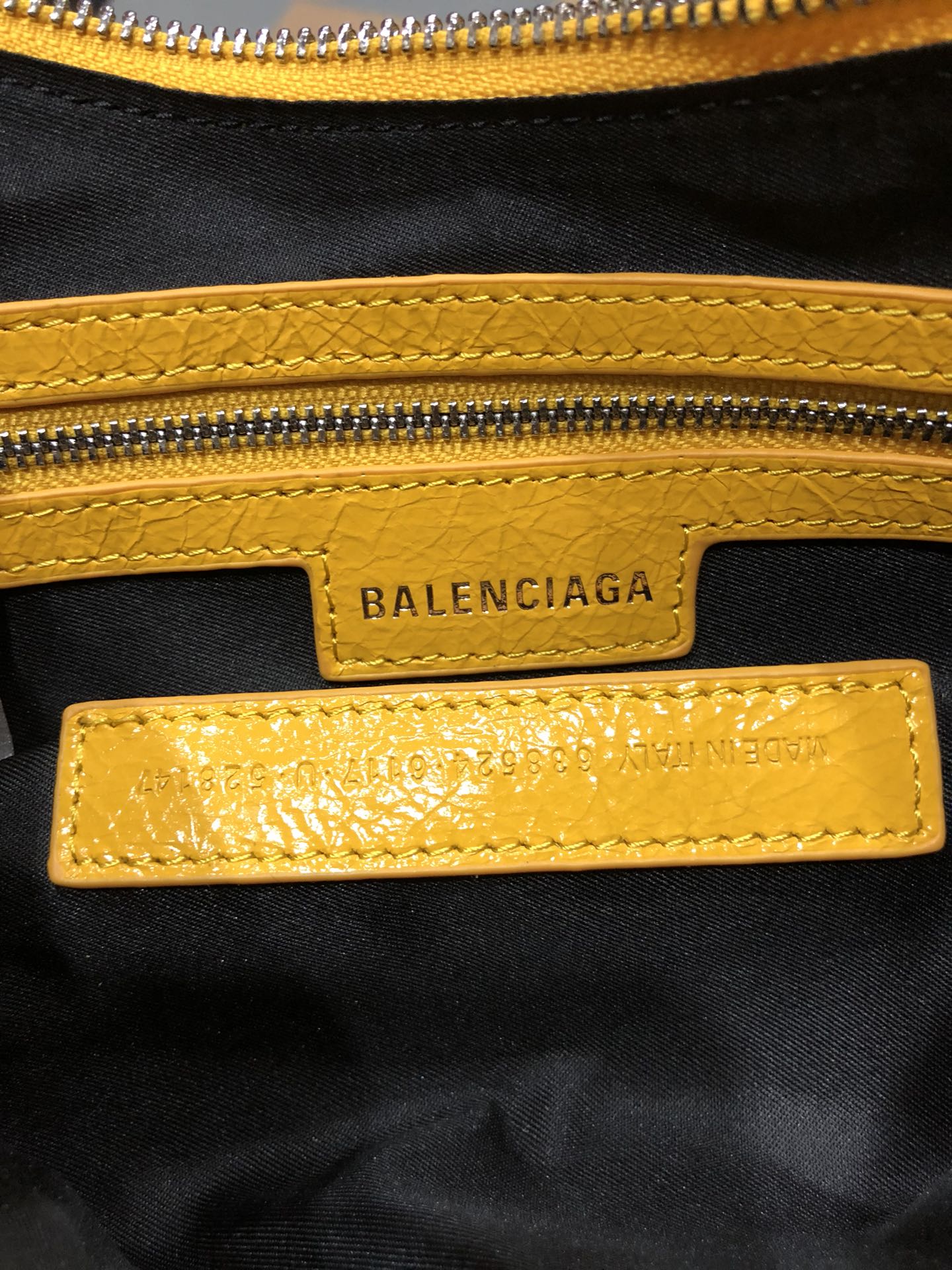 [TOP] BALENCIAGA Le Cagole Bag 33cm - Yellow
