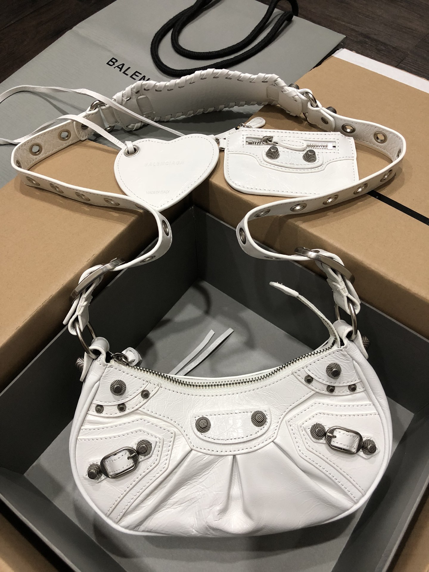 [TOP] BALENCIAGA Le Cagole Bag 26cm - White