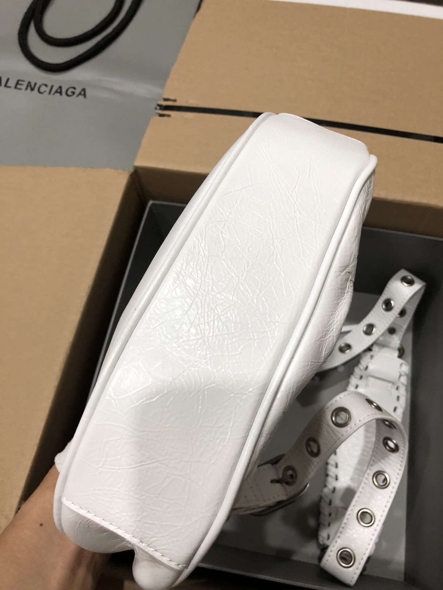 [TOP] BALENCIAGA Le Cagole Bag 26cm - White