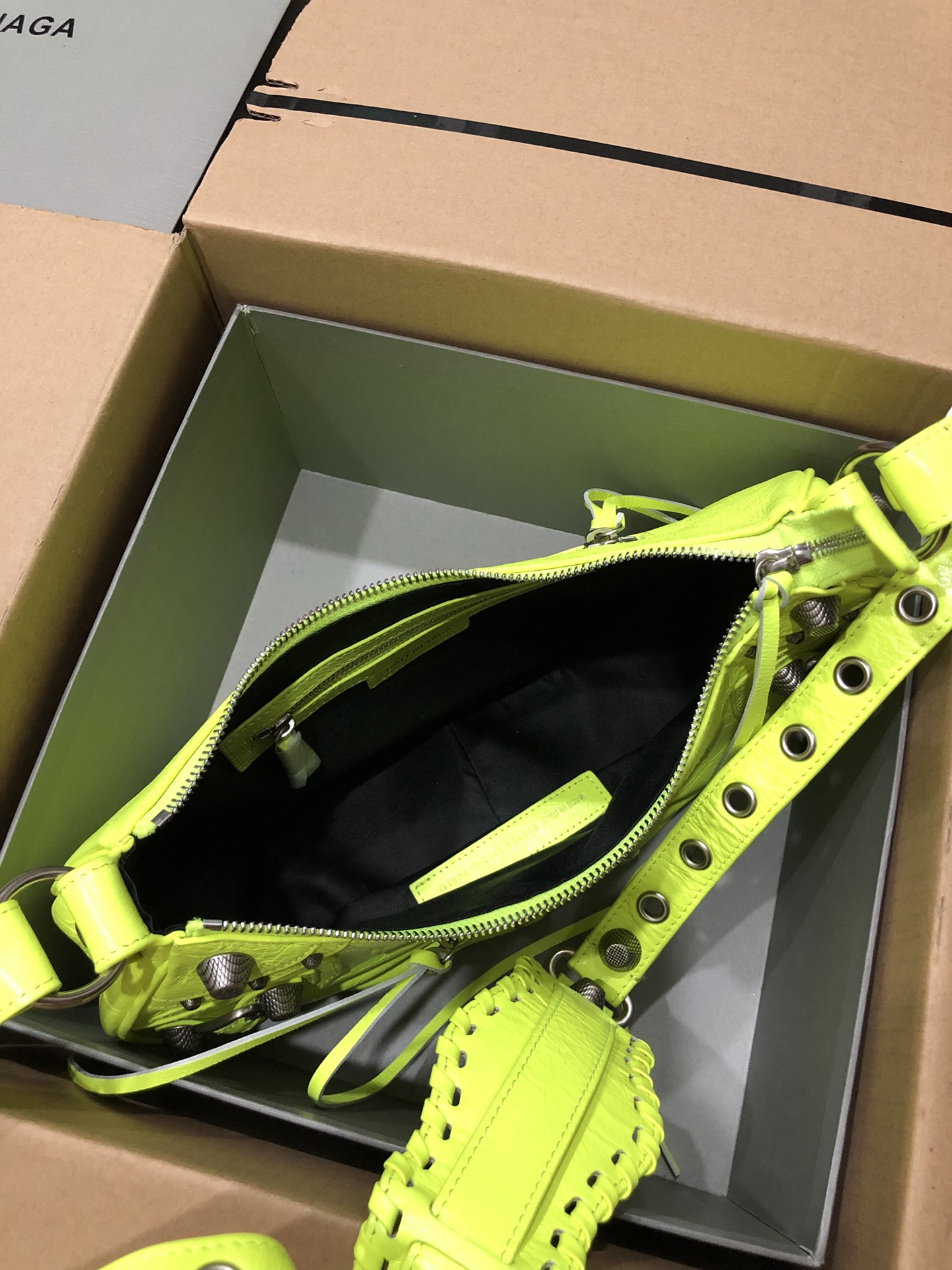 [TOP] BALENCIAGA Le Cagole Bag 33cm - Fluorescent Yellow