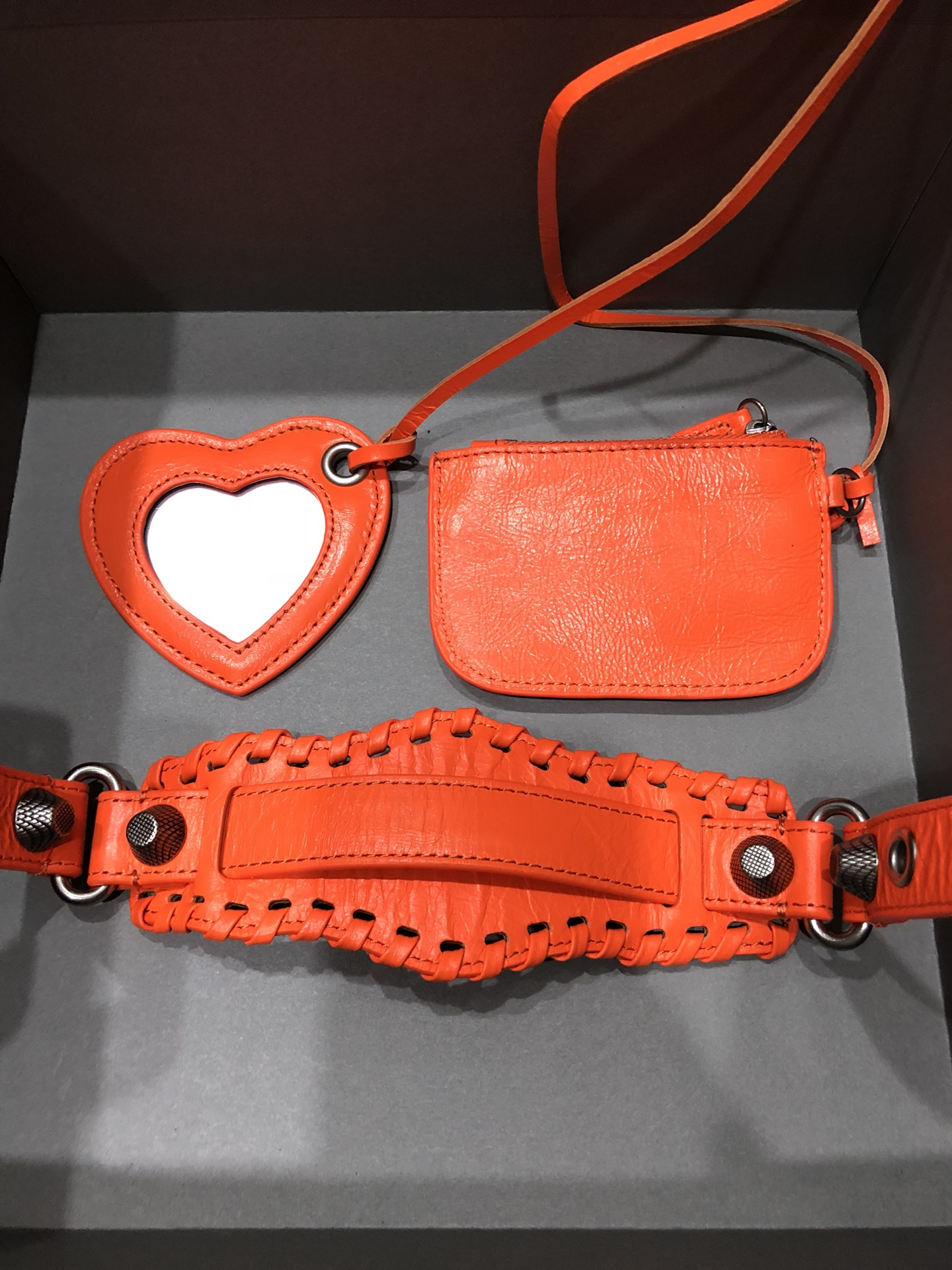 [TOP] BALENCIAGA Le Cagole Bag 26cm - Orange