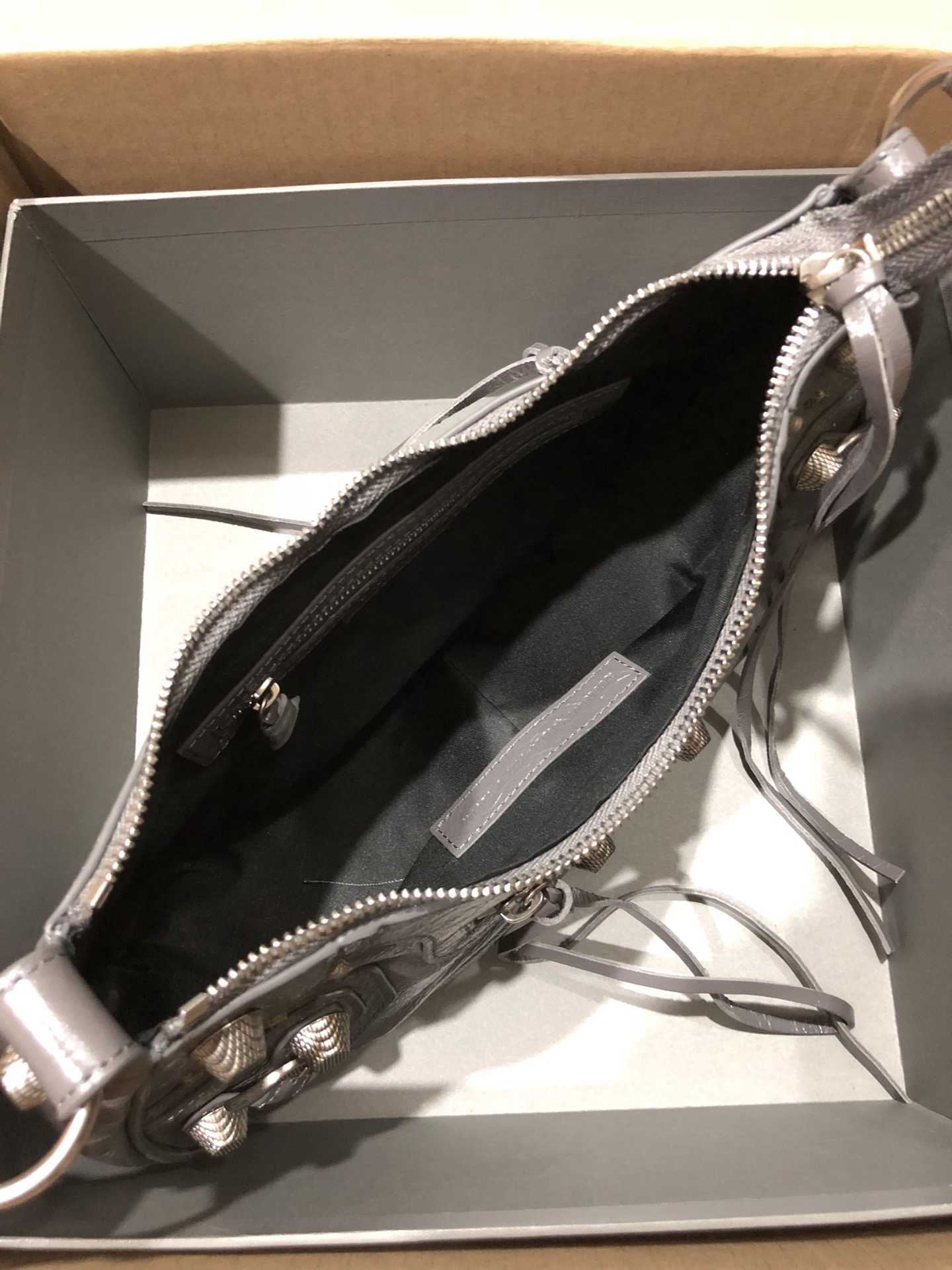 [TOP] BALENCIAGA Le Cagole Bag 33cm - Gray