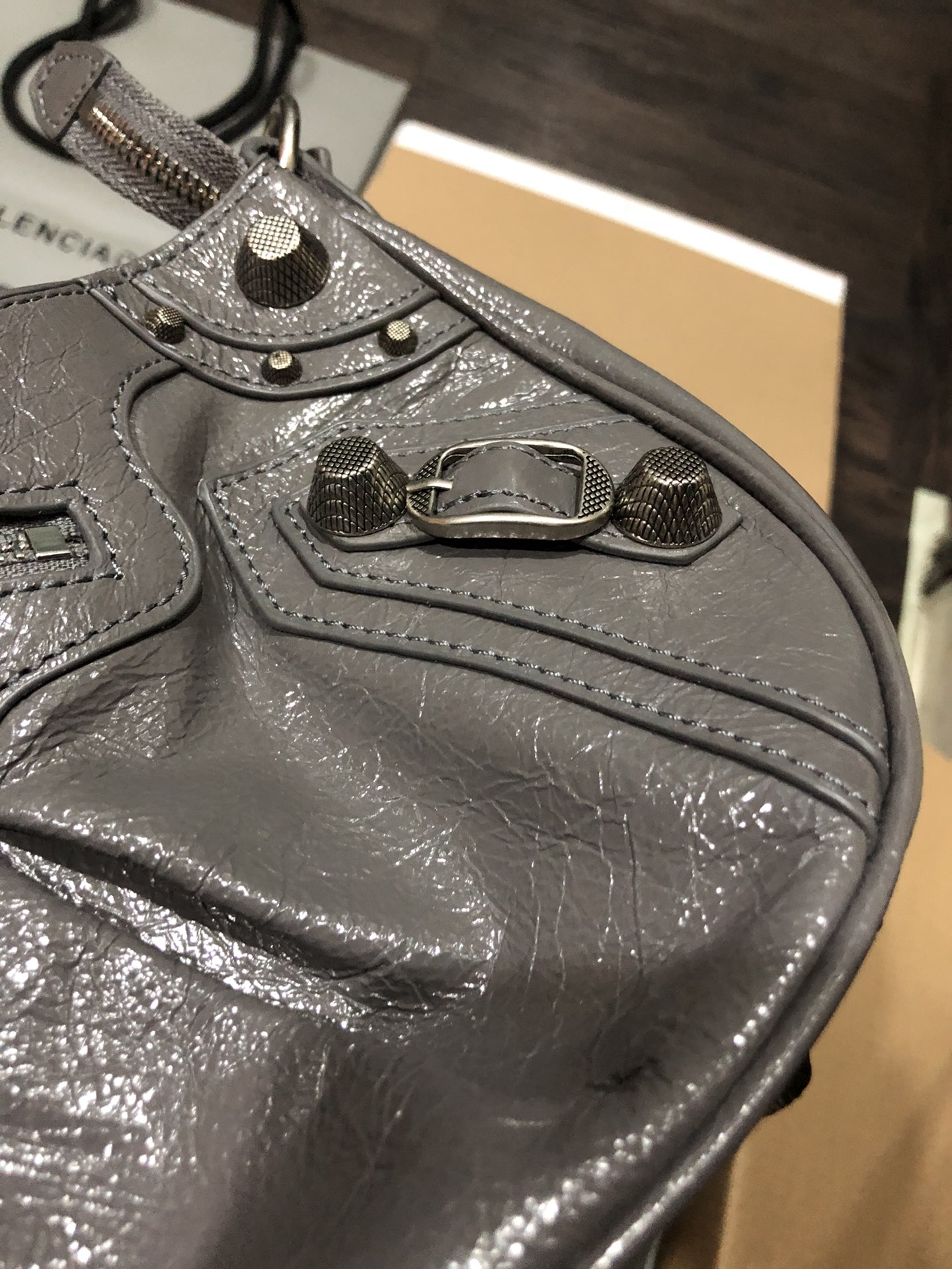 [TOP] BALENCIAGA Le Cagole Bag 33cm - Gray