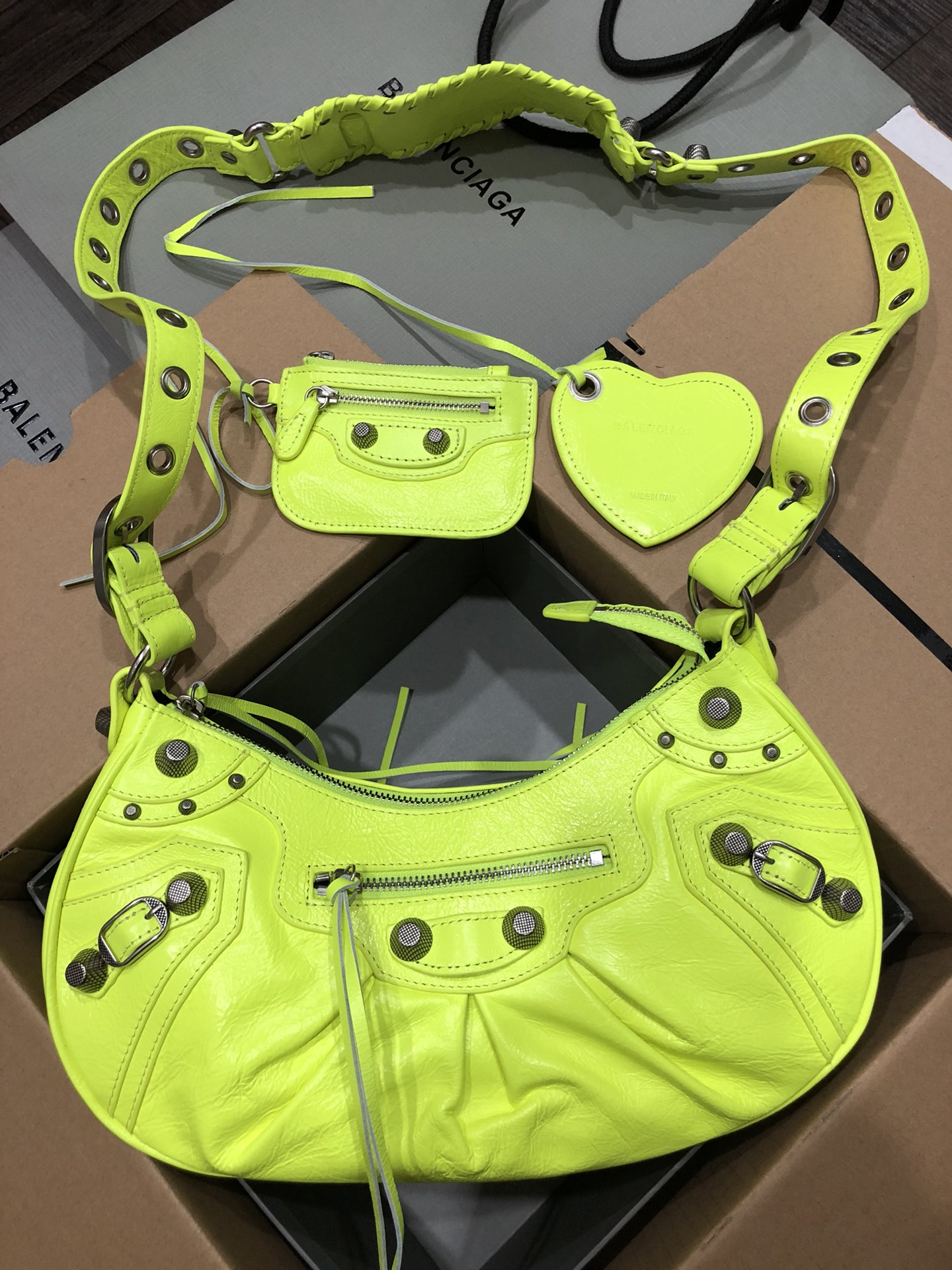 [TOP] BALENCIAGA Le Cagole Bag 33cm - Fluorescent Yellow