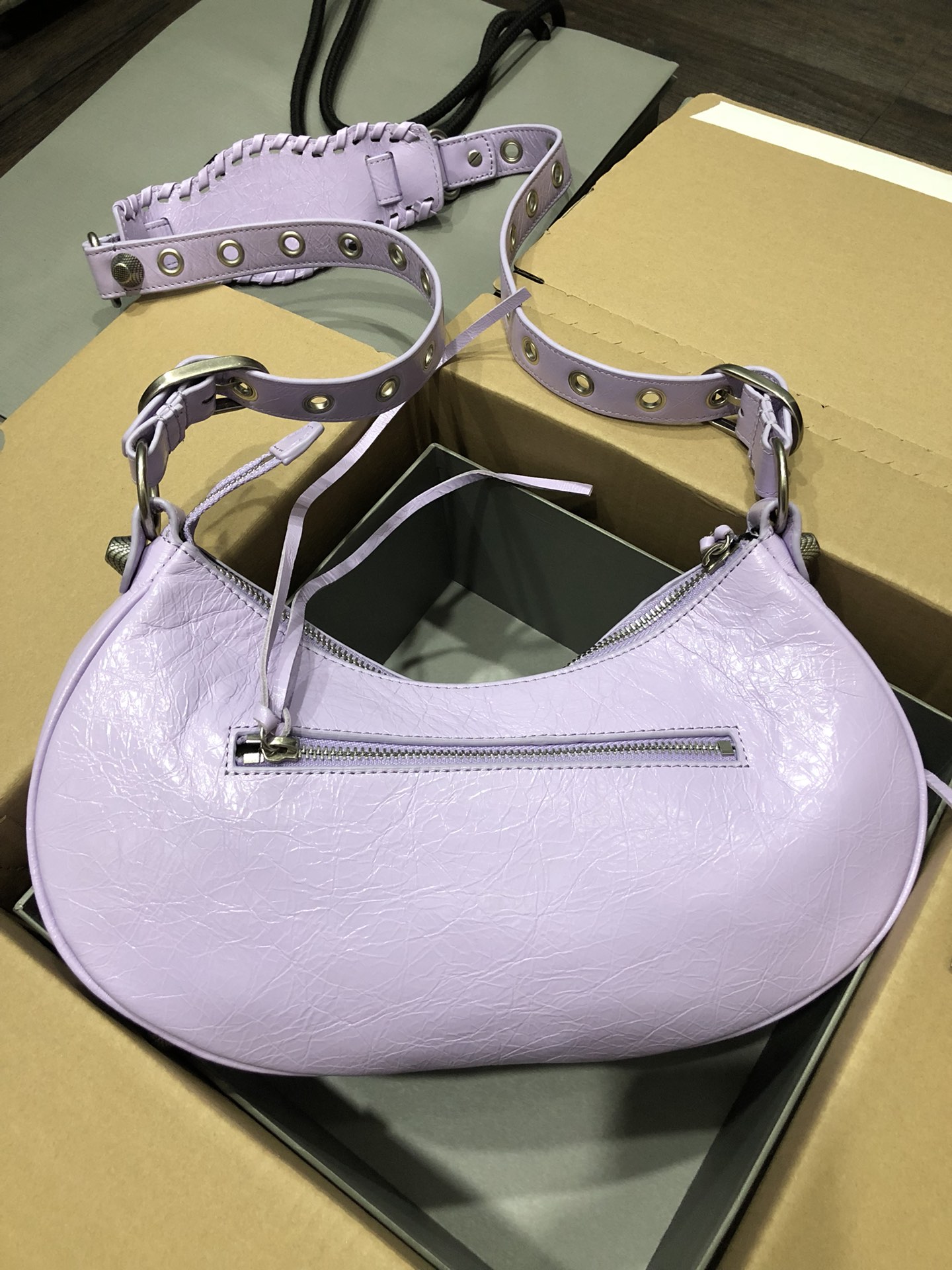 [TOP] BALENCIAGA Le Cagole Bag 33cm - Lavender Purple