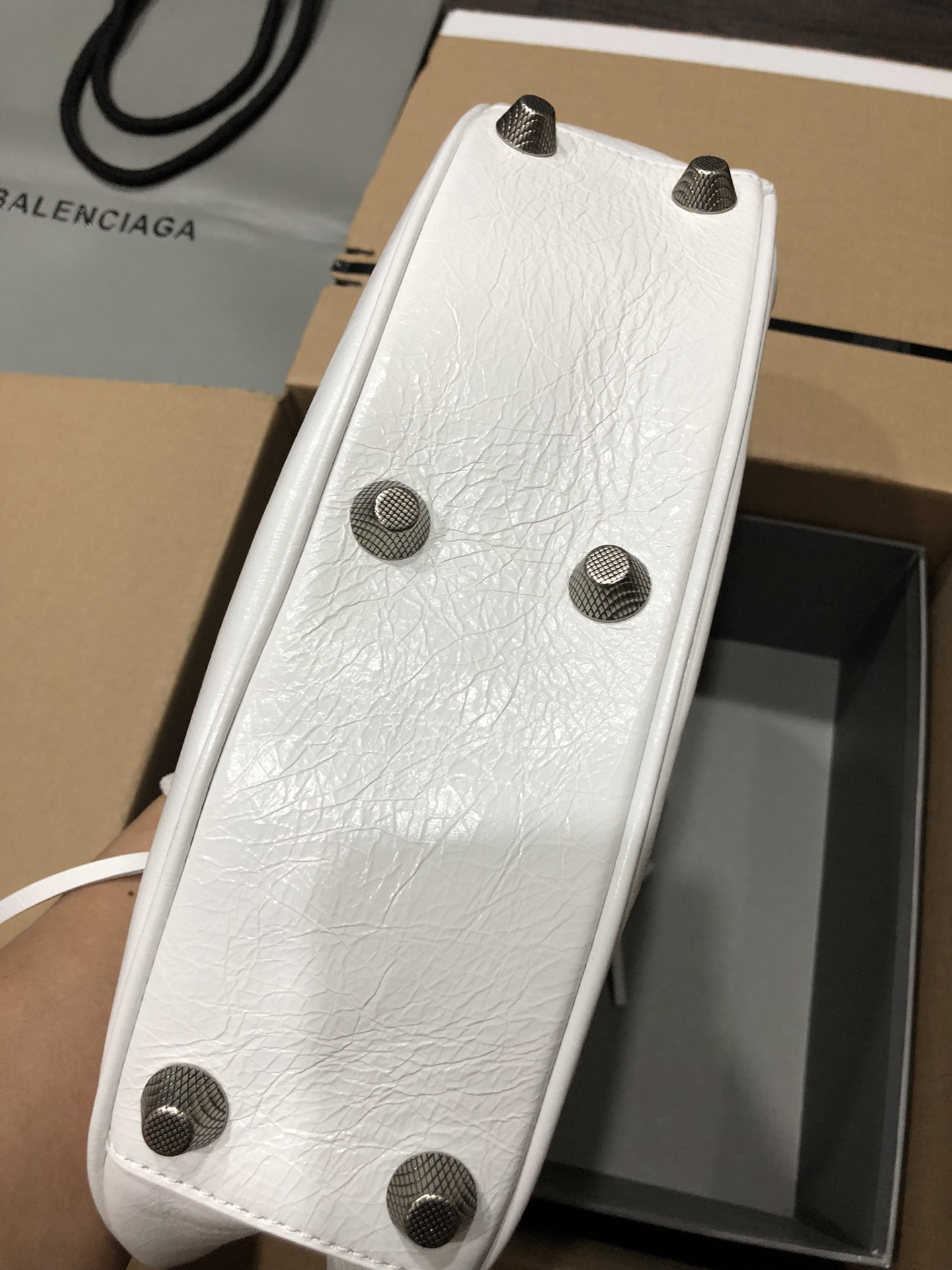 [TOP] BALENCIAGA Le Cagole Bag 33cm - White