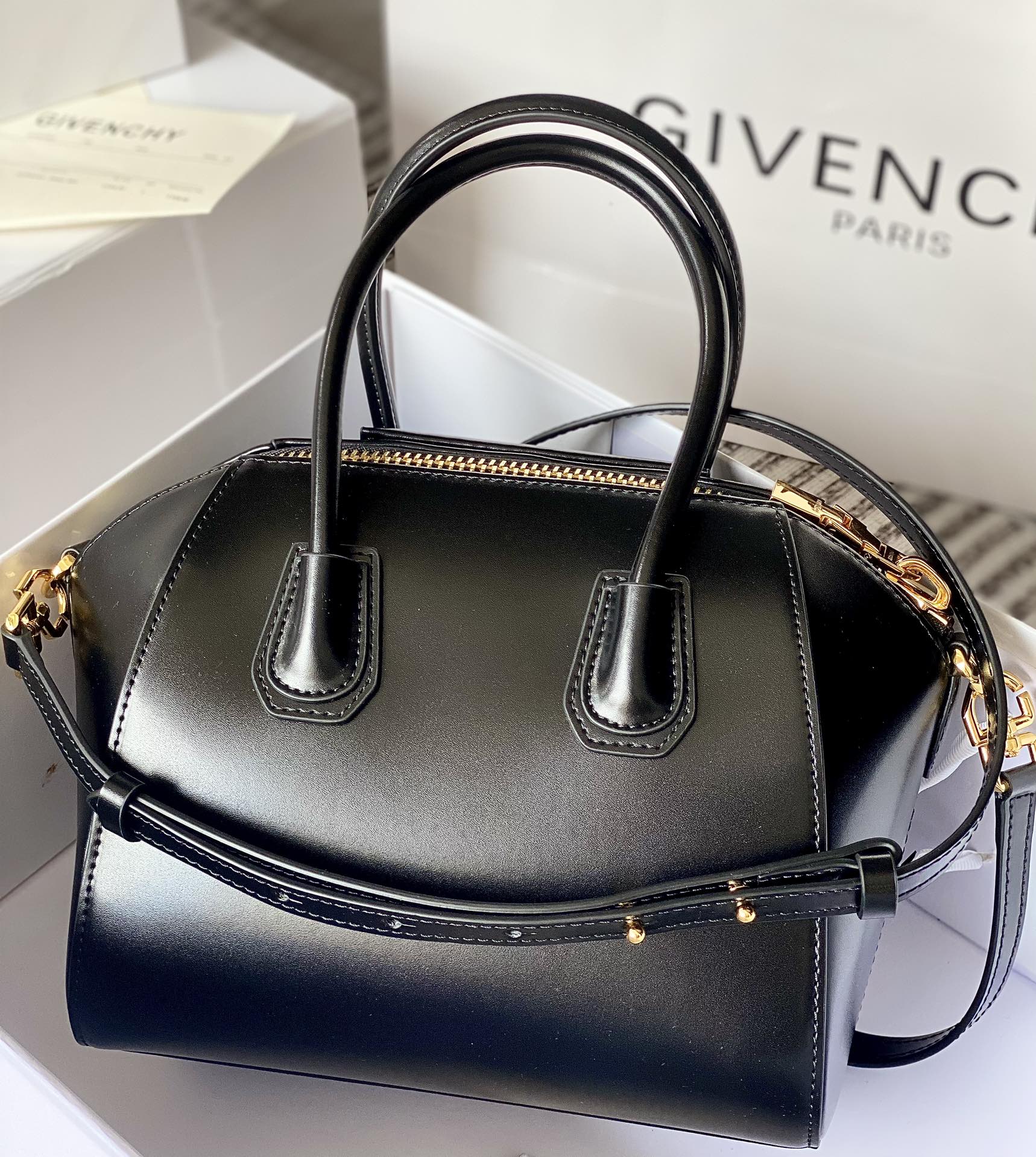 [TOP] GIVENCHY Antigona in Box Leather Bag  27 x 23 x 13 cm - Black