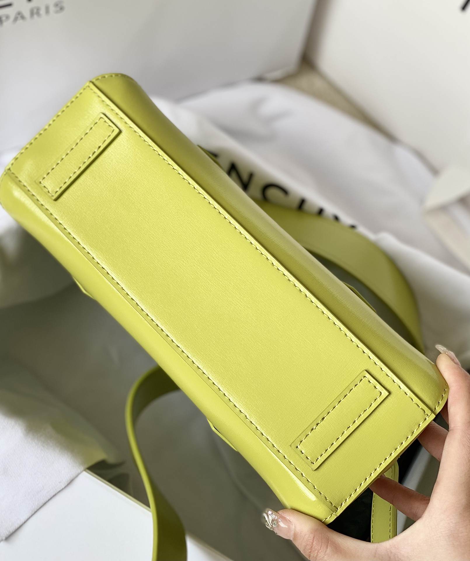 [TOP] GIVENCHY Antigona Stretch Handbag  22 x 12 x 8 cm - Light Green