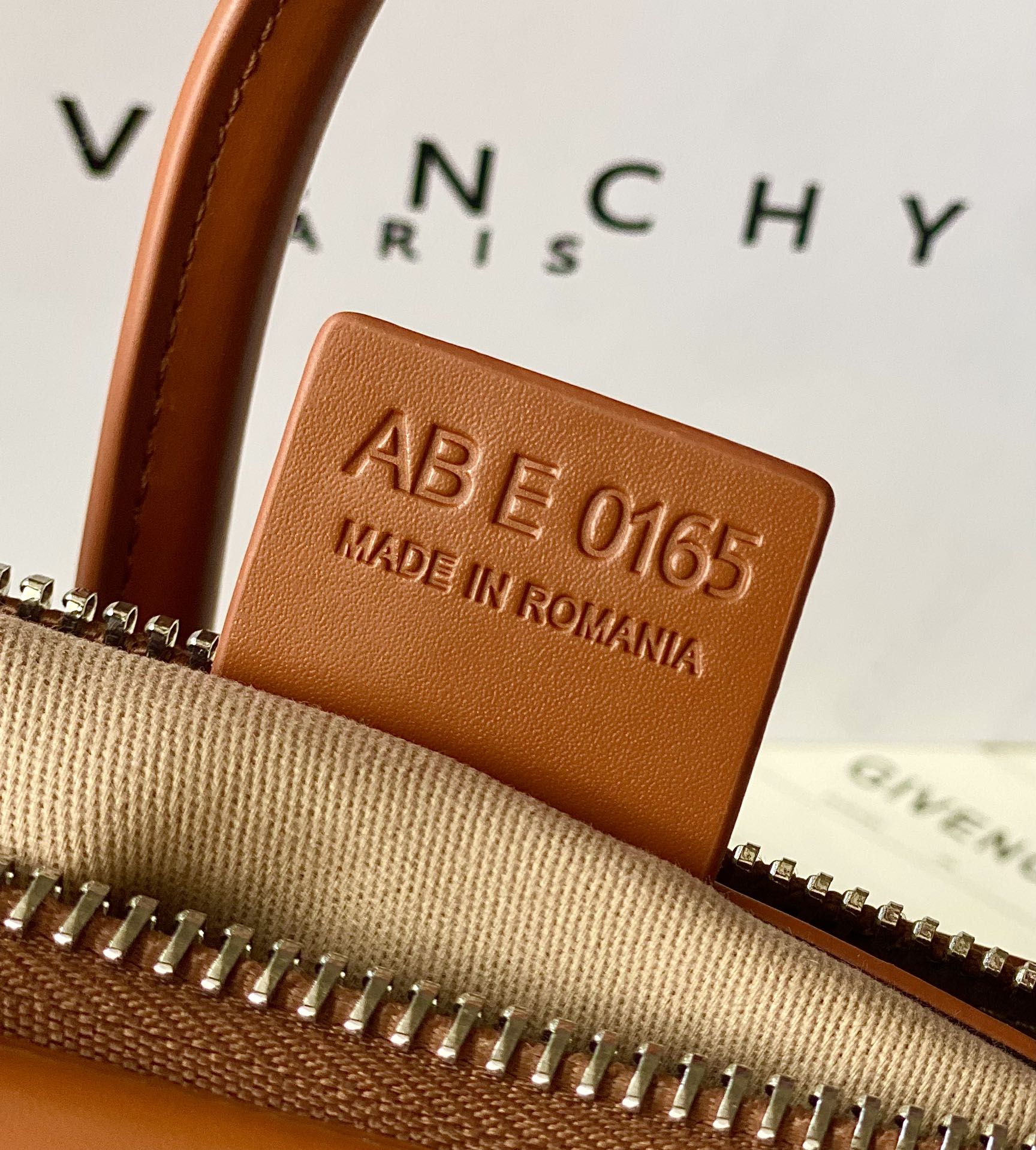 [TOP] GIVENCHY Antigona in Box Leather Bag 27 x 23 x 13 cm - Brown