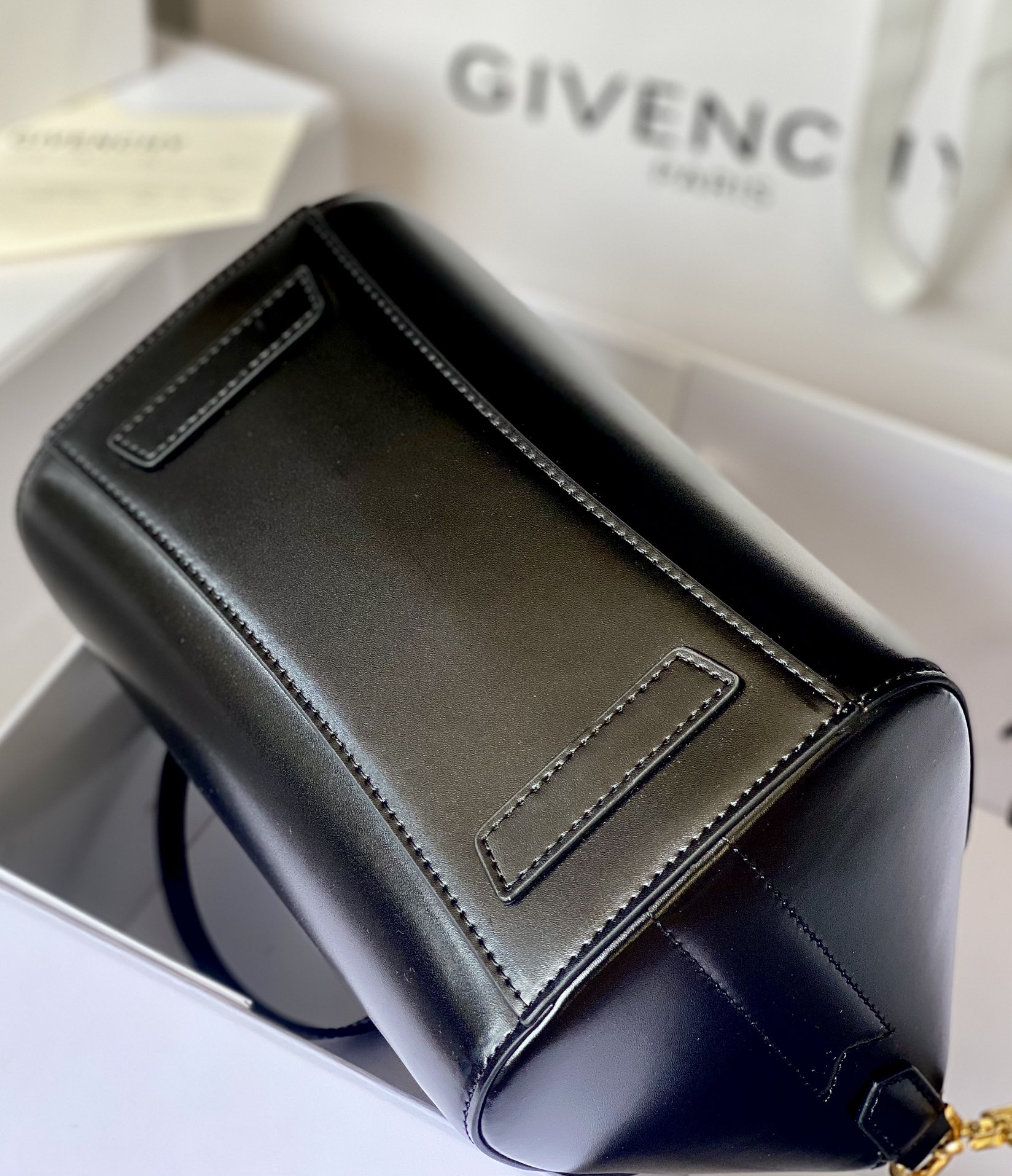 [TOP] GIVENCHY Antigona in Box Leather Bag  27 x 23 x 13 cm - Black