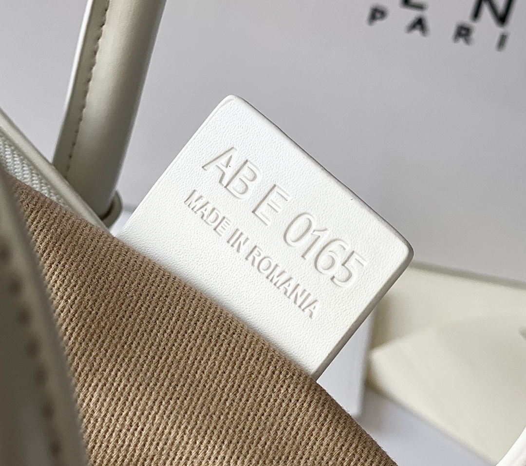 [TOP] GIVENCHY Antigona in Box Leather Bag 28x23x17cm/33x28x19cm - White