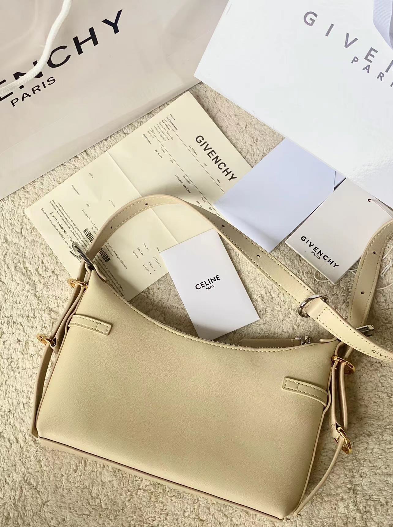 [Top] GIVENCHY Voyou Mini Bag 24 x 18 x 3.5 cm - Beige