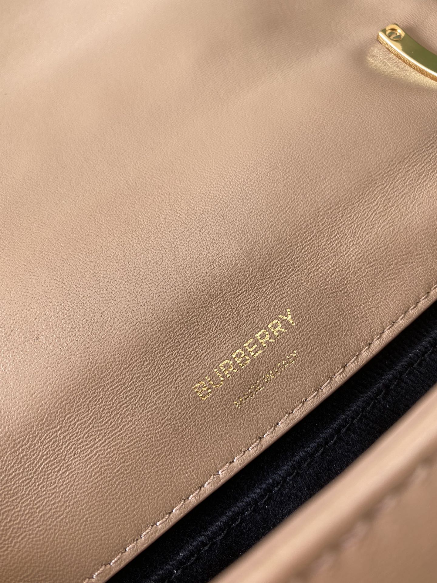 [TOP] BURBERRY Lambskin Lola Bags - Khaki