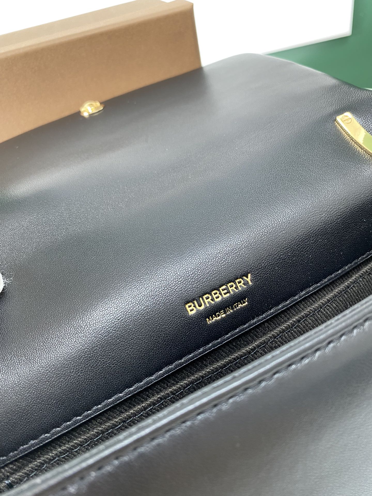 [TOP] BURBERRY Lambskin Lola Bags - Black & GHW