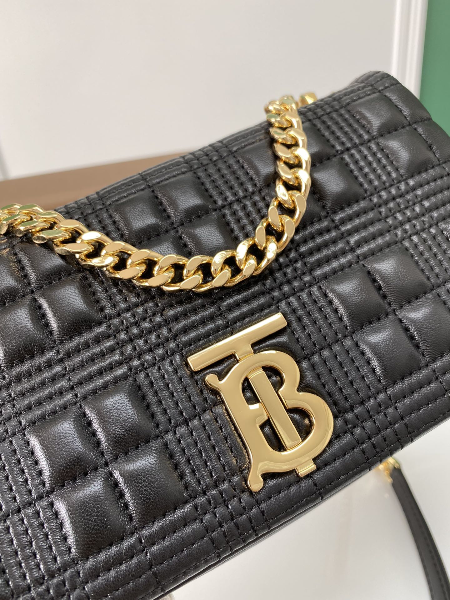 [TOP] BURBERRY Lambskin Lola Bags - Black & GHW