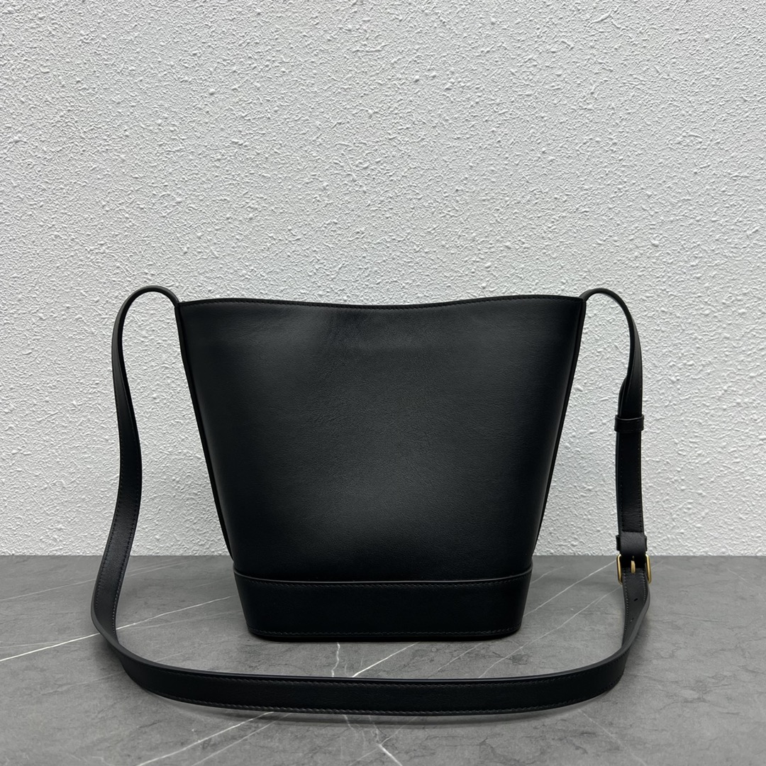 [TOP] CELINE CUIR Bucket 22×18×13 cm - Black