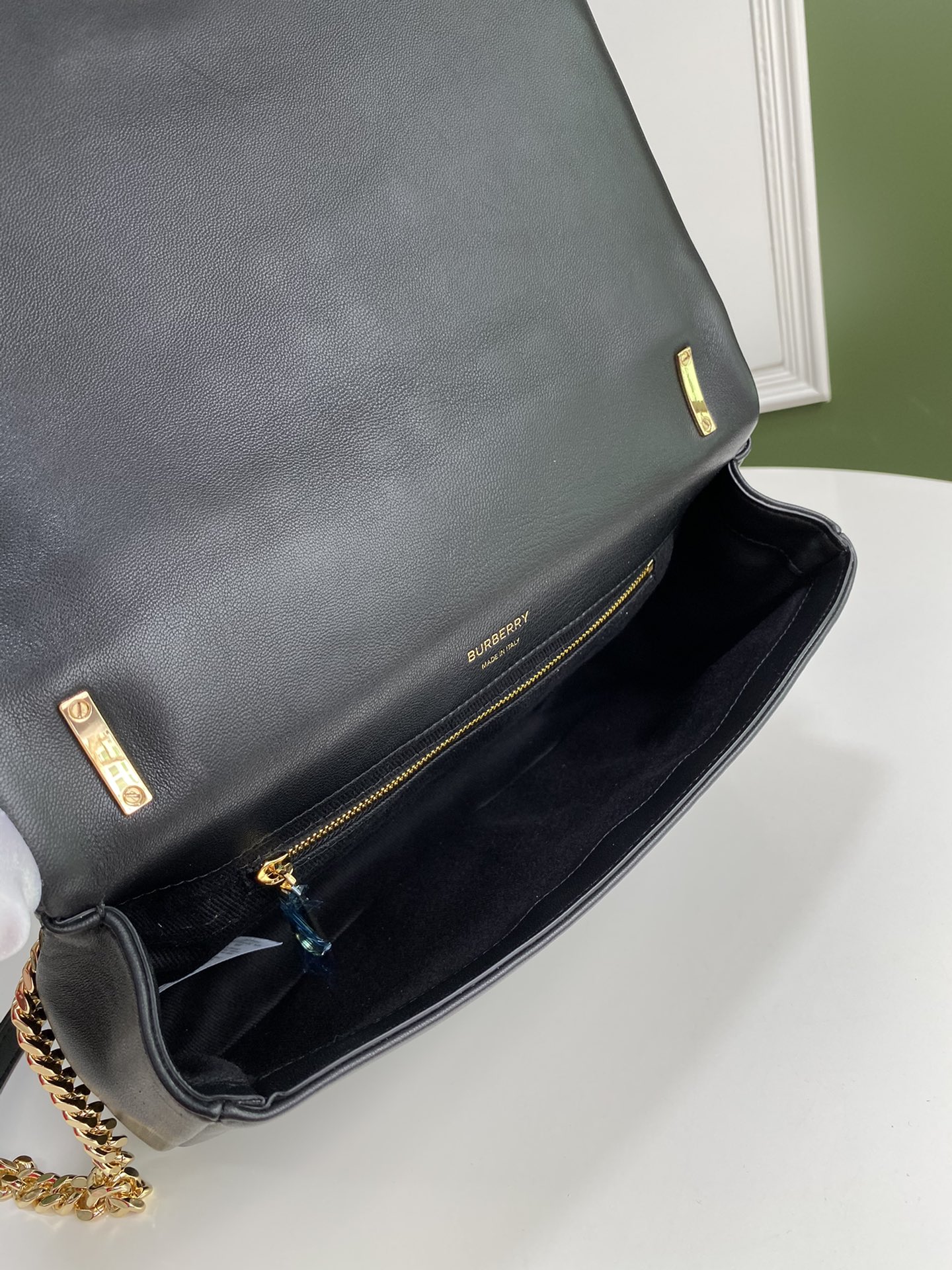 [TOP] BURBERRY Lambskin Lola Bags - Black & GHW