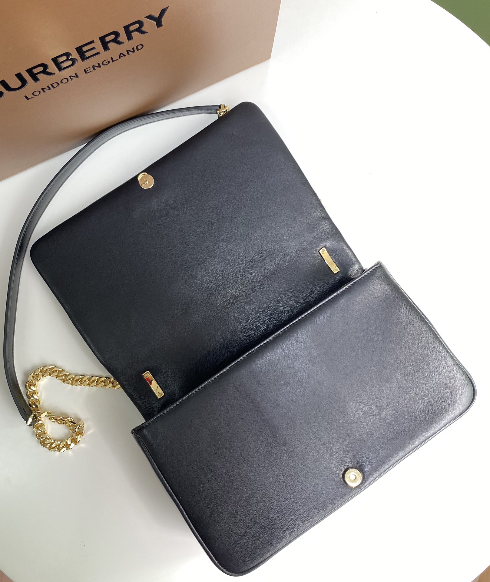 [TOP] BURBERRY Lambskin Lola Bags - Black & GHW
