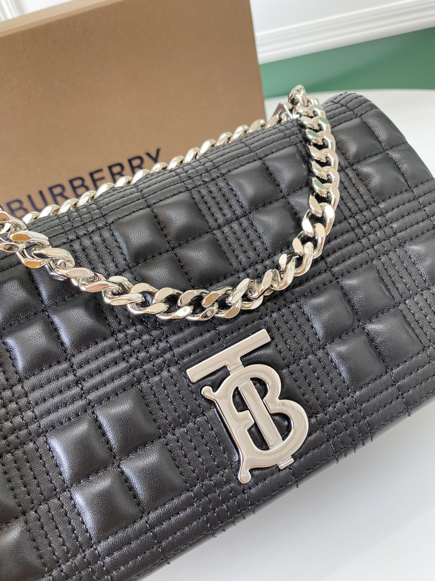 [TOP] BURBERRY Lambskin Lola Bags - Black & SHW