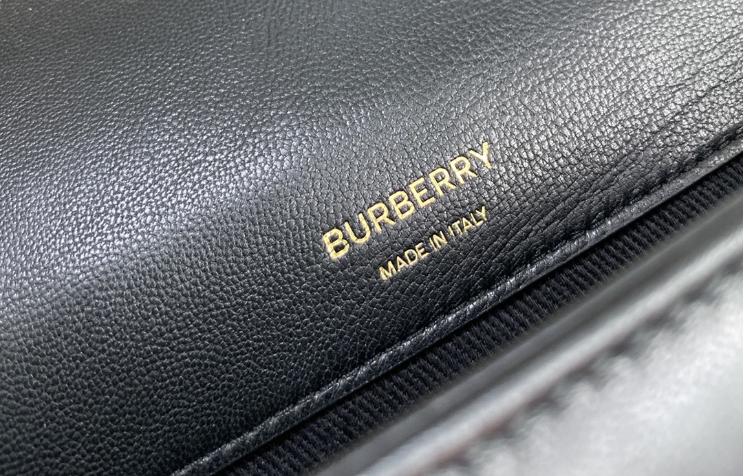 [TOP] BURBERRY Lambskin Lola Bags - Black & GHW