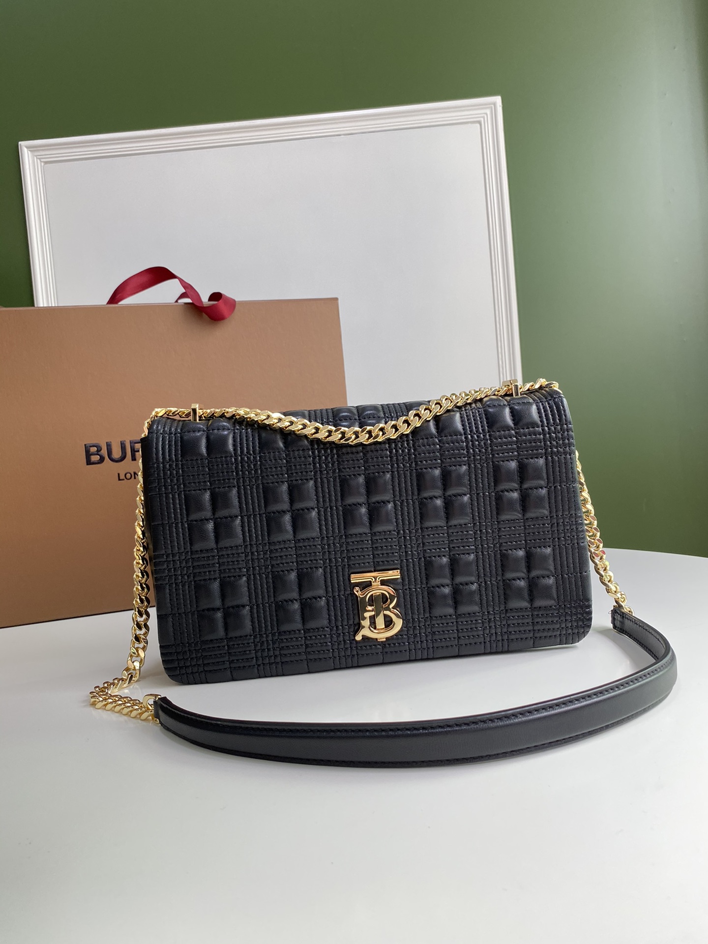 [TOP] BURBERRY Lambskin Lola Bags - Black & GHW