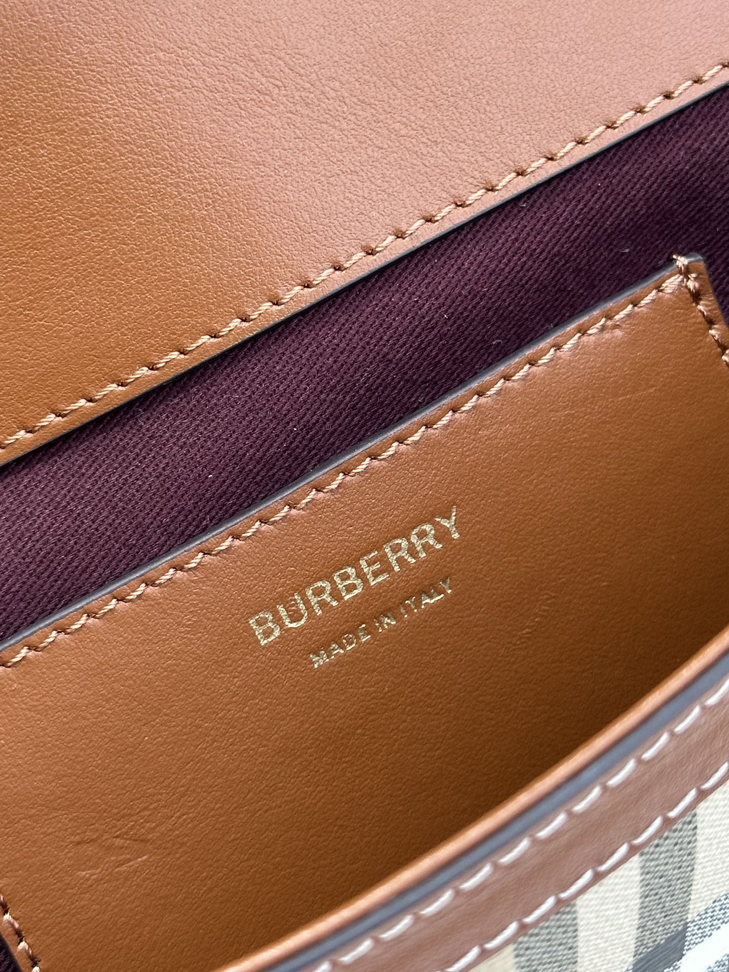 [TOP] BURBERRY Note Bag - Archives Beige Check
